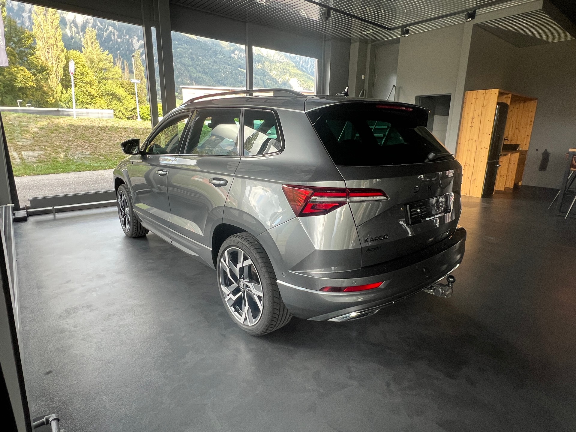 SKODA Karoq 2.0 TSI SportLine 4x4 DSG-image-3