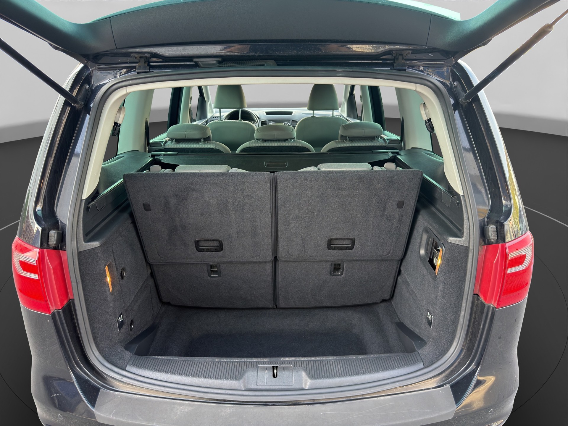 SEAT Alhambra 1.4 TSI Style Viva Eco DSG-image-15