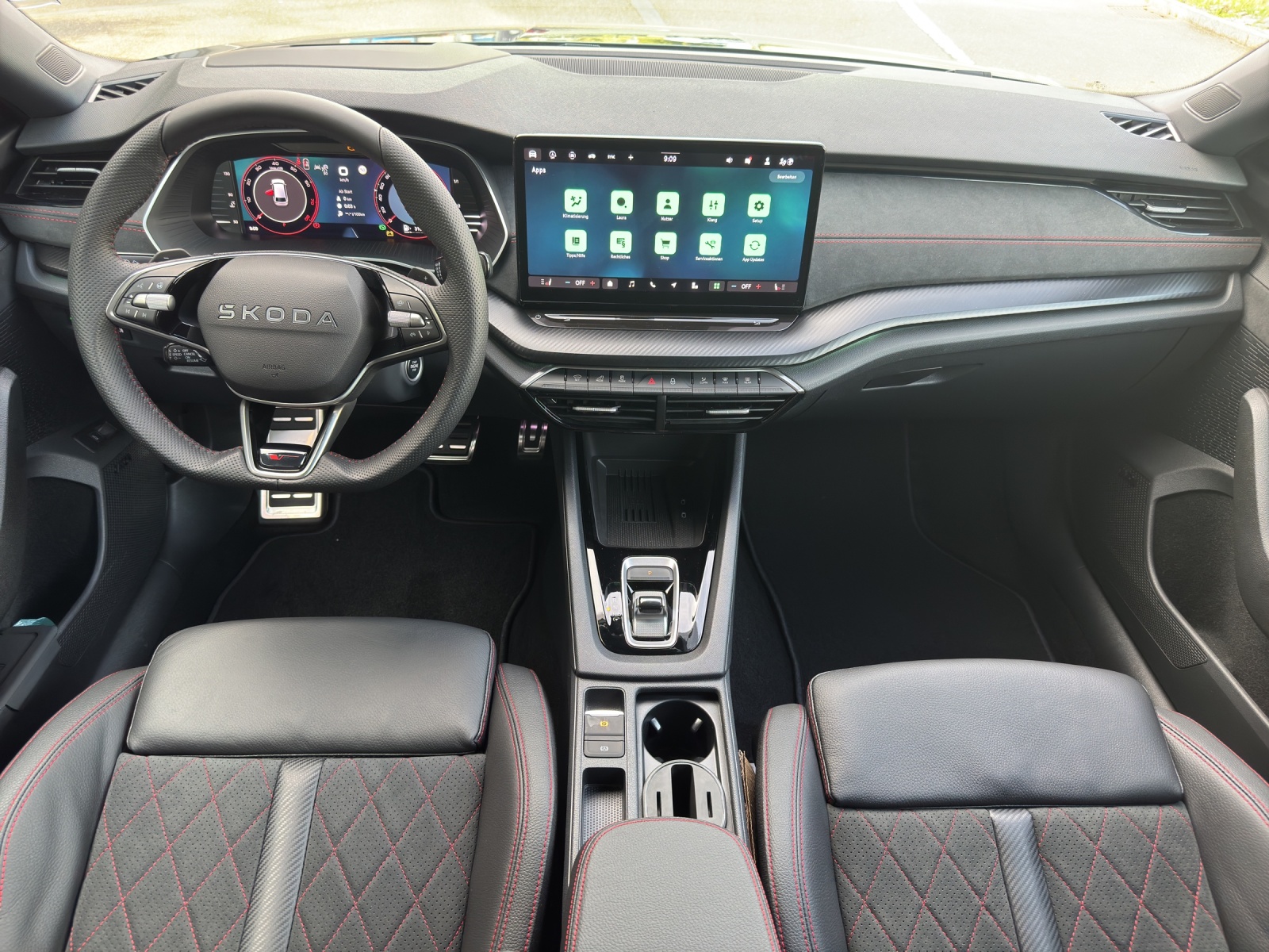 SKODA Octavia Combi 2.0 TSI DSG Dynamic 4x4-image-8
