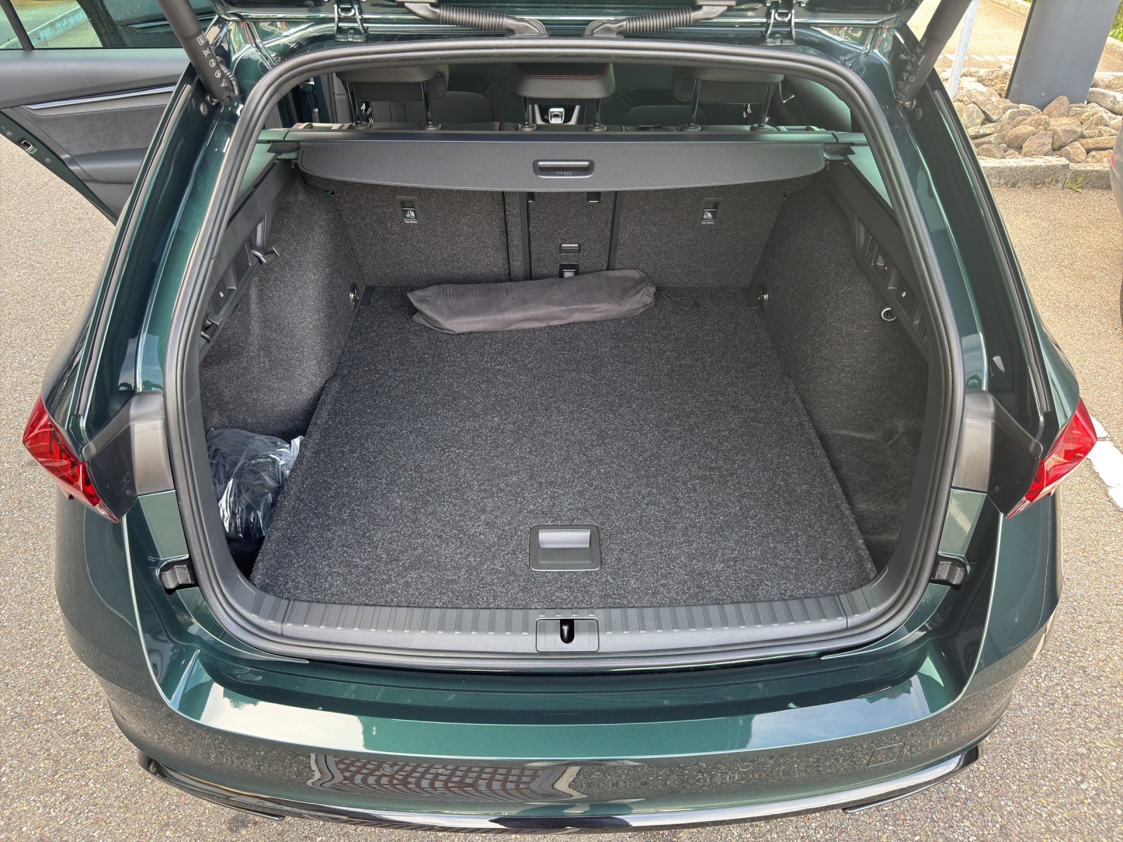 SKODA Octavia Combi 2.0 TSI DSG Dynamic 4x4-image-16