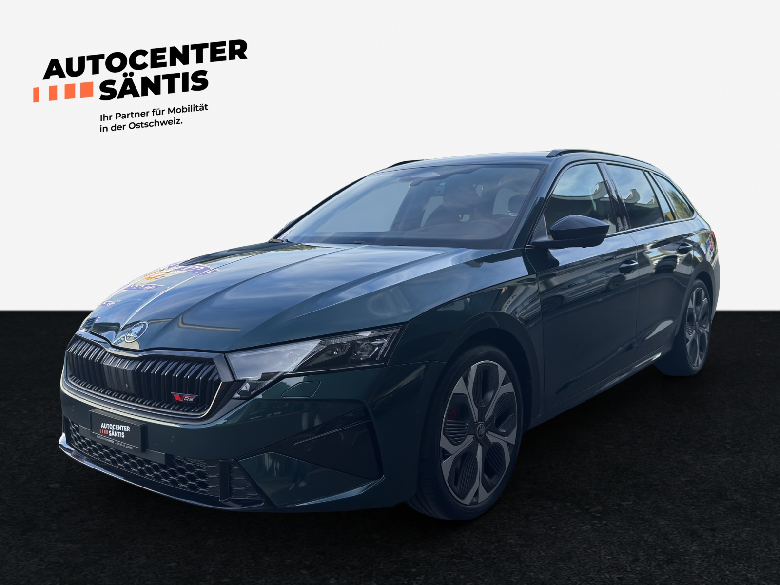 SKODA Octavia Combi 2.0 TSI DSG Dynamic 4x4-image-0