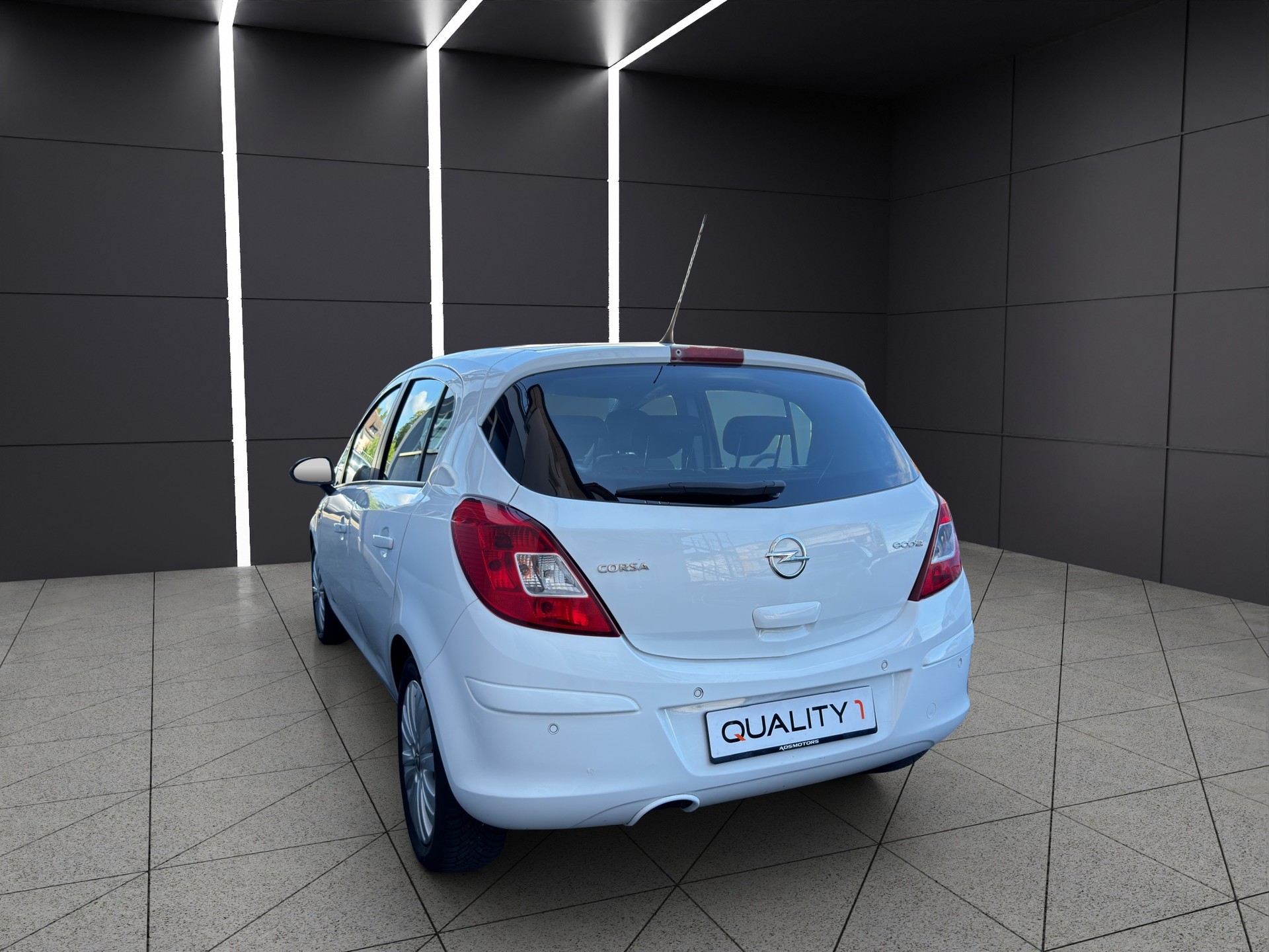 OPEL Corsa 1.4 TP Anniversary Edition Automatic-image-1