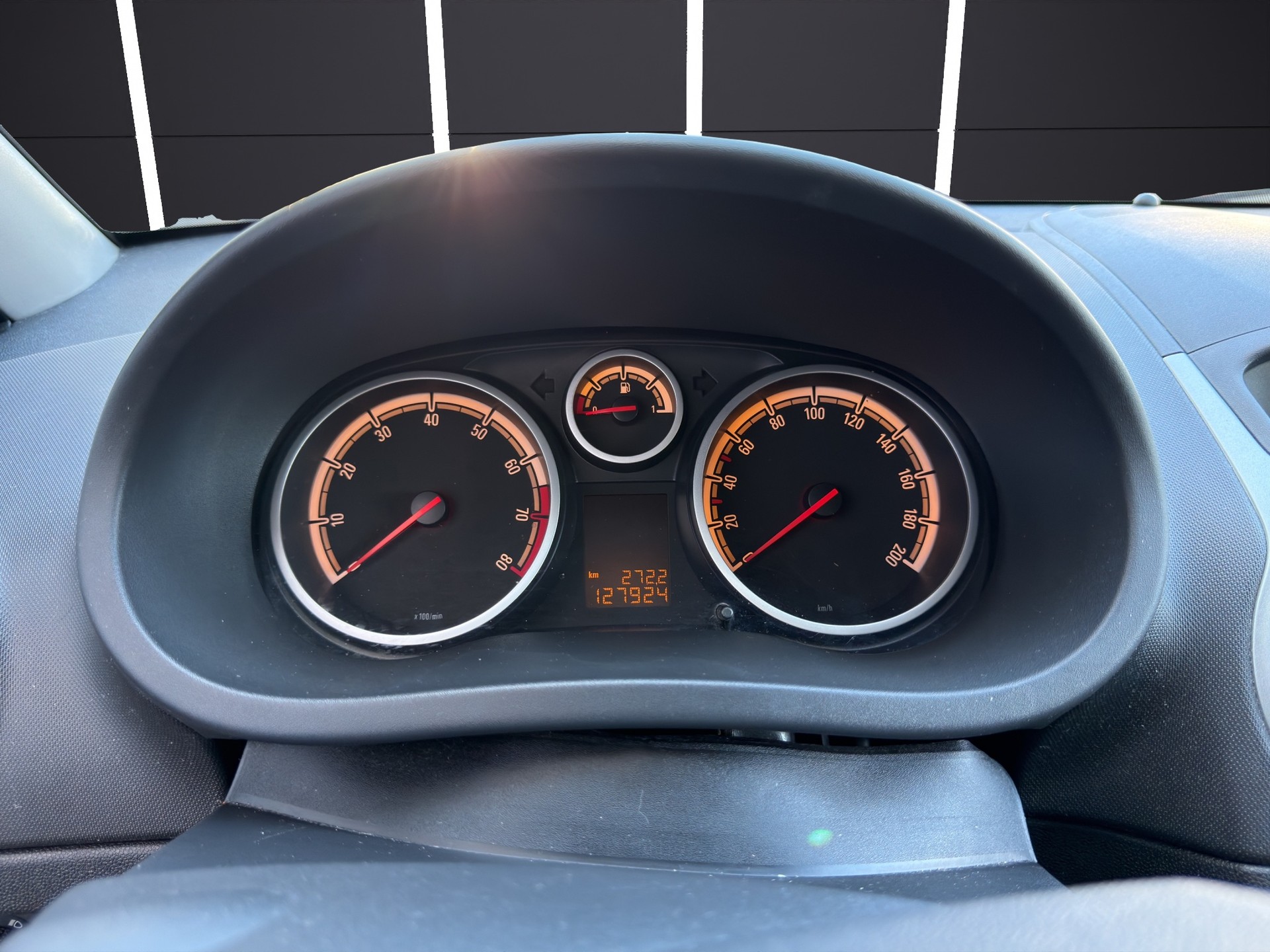 OPEL Corsa 1.4 TP Anniversary Edition Automatic-image-6