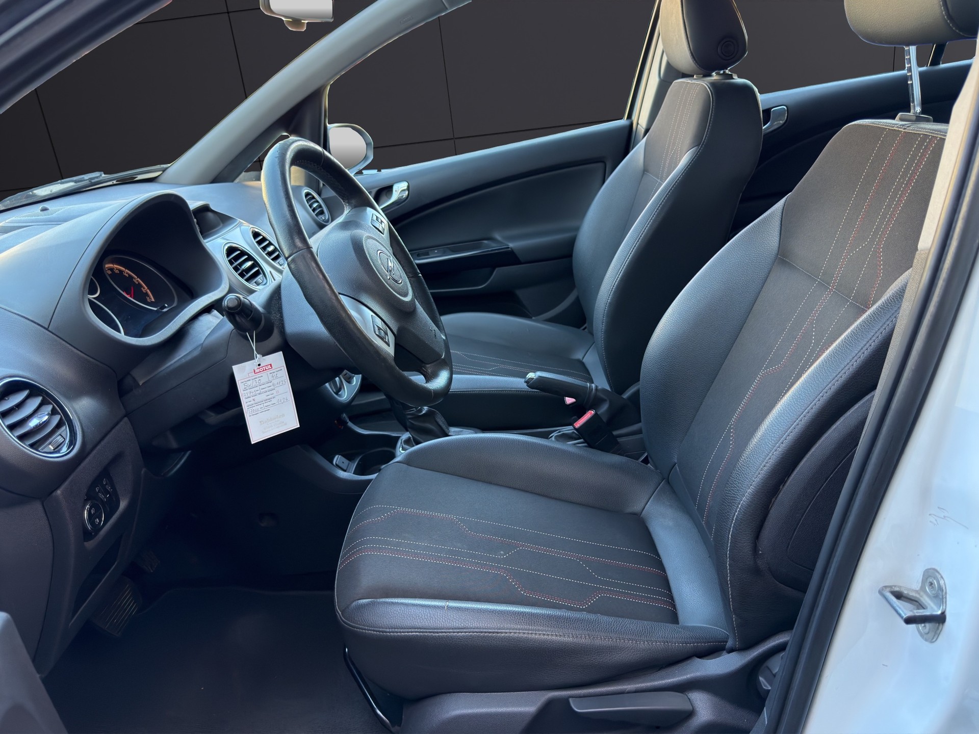 OPEL Corsa 1.4 TP Anniversary Edition Automatic-image-5