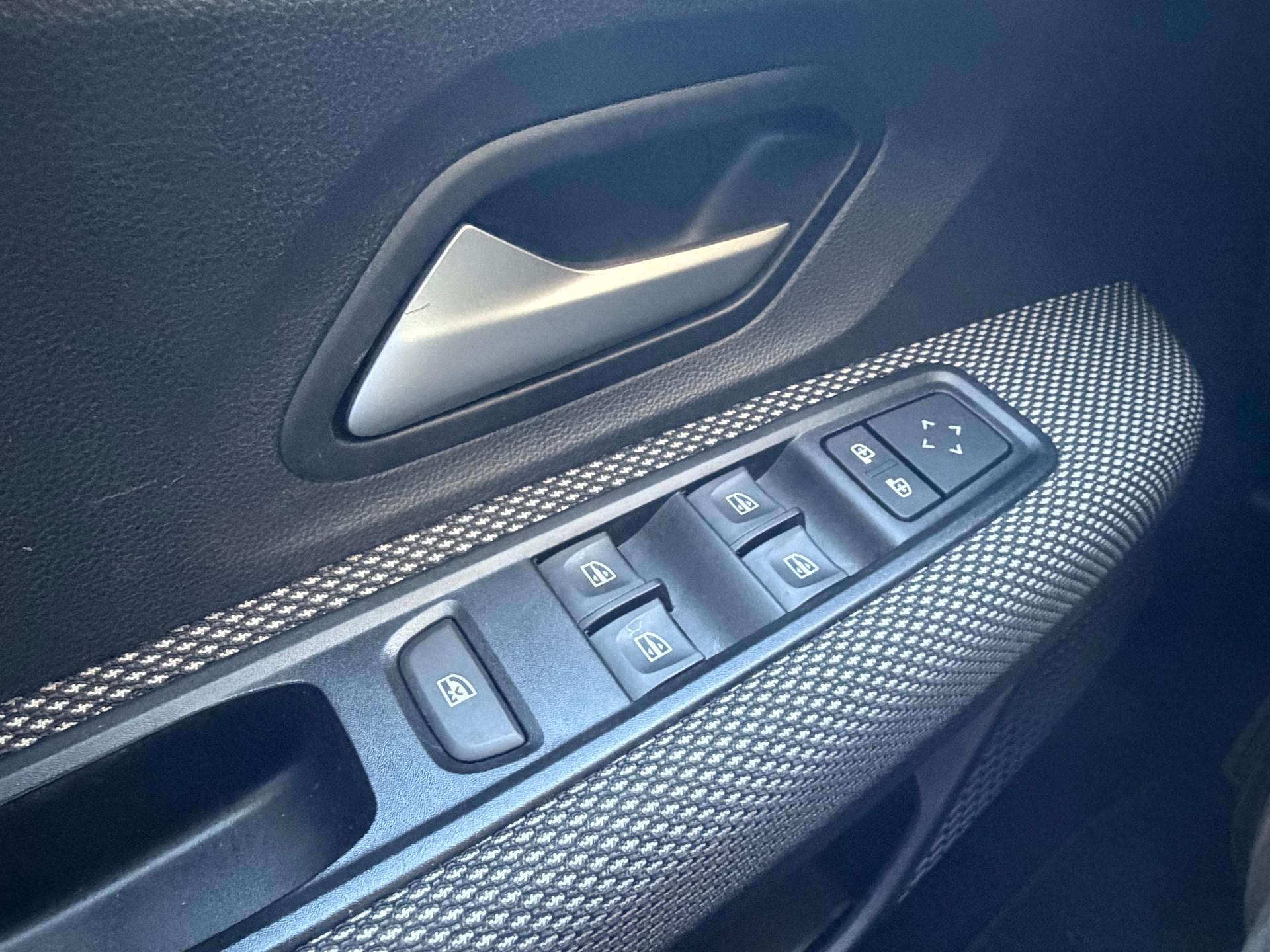 DACIA Sandero TCe 90 Expression CVT-image-12