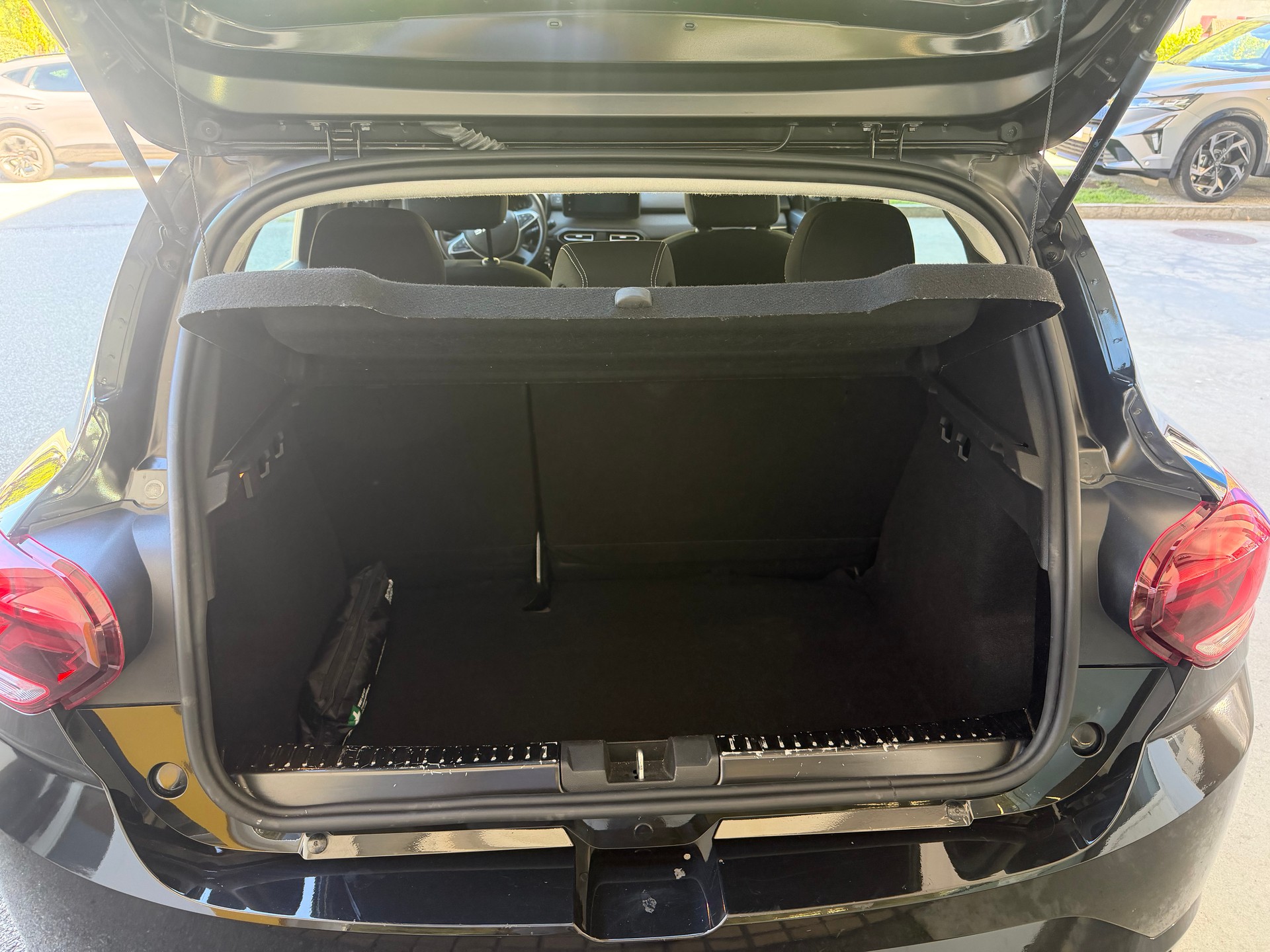 DACIA Sandero TCe 90 Expression CVT-image-8