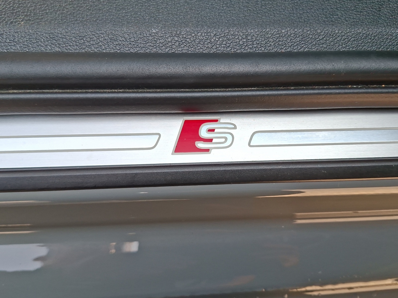AUDI A4 Avant 45 TFSI S line S-tronic quattro-image-15
