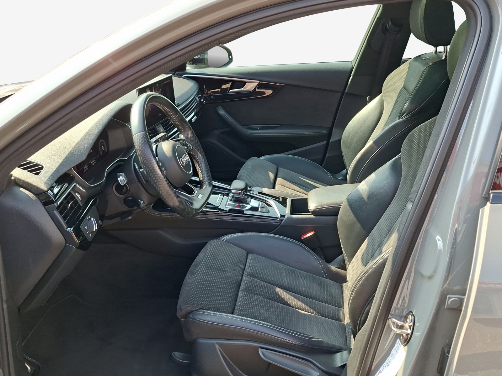 AUDI A4 Avant 45 TFSI S line S-tronic quattro-image-7