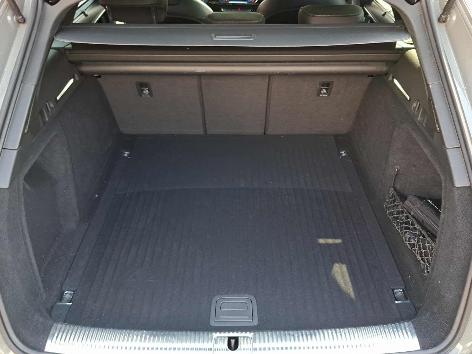 AUDI A4 Avant 45 TFSI S line S-tronic quattro-image-12
