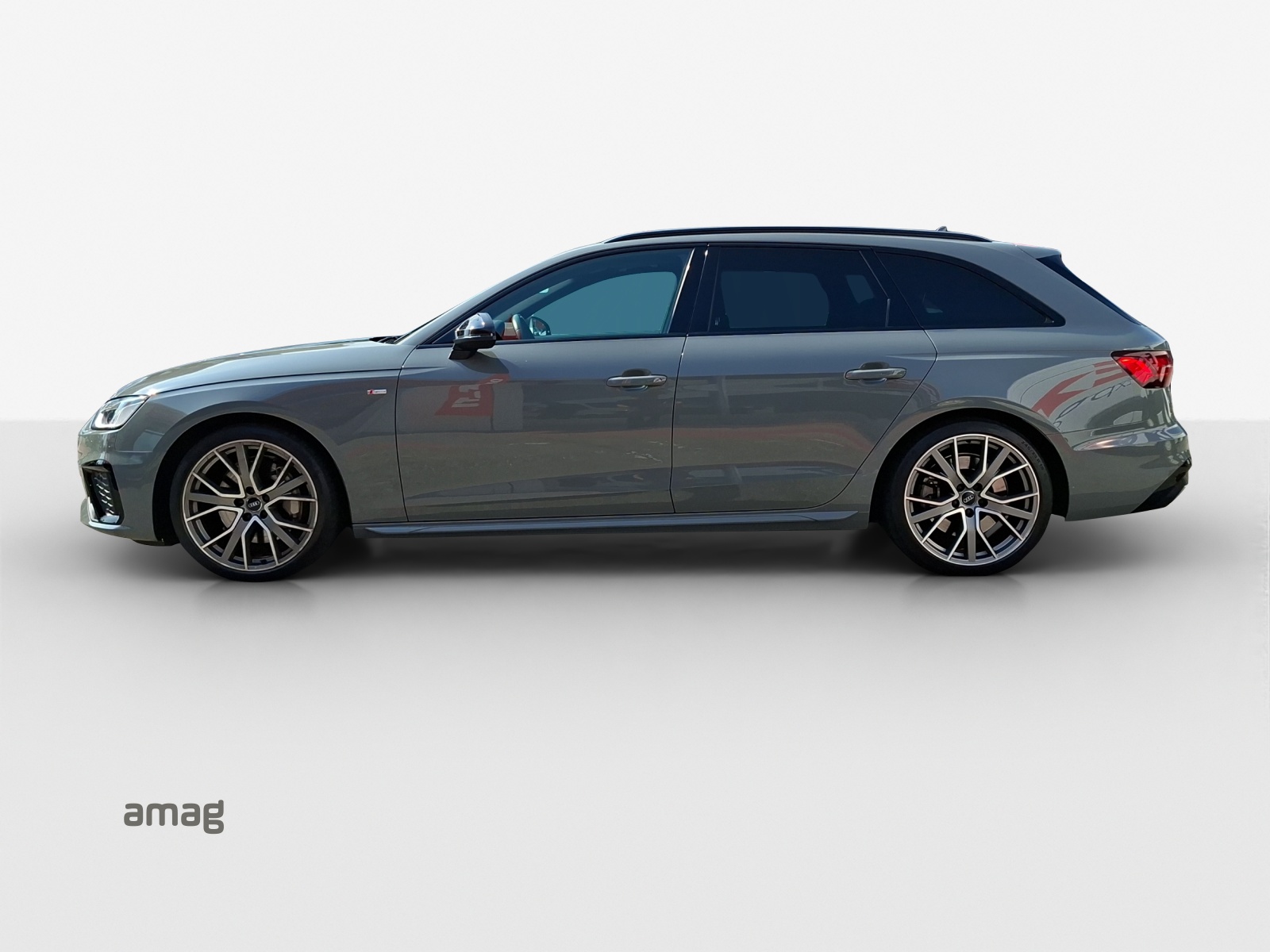 AUDI A4 Avant 45 TFSI S line S-tronic quattro-image-1