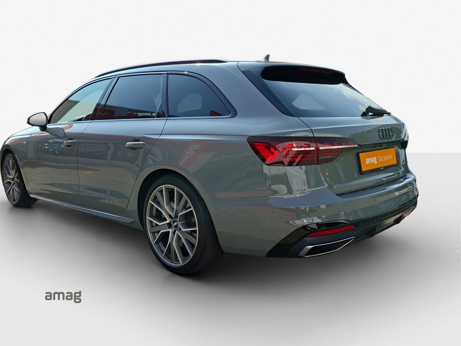 AUDI A4 Avant 45 TFSI S line S-tronic quattro-image-2