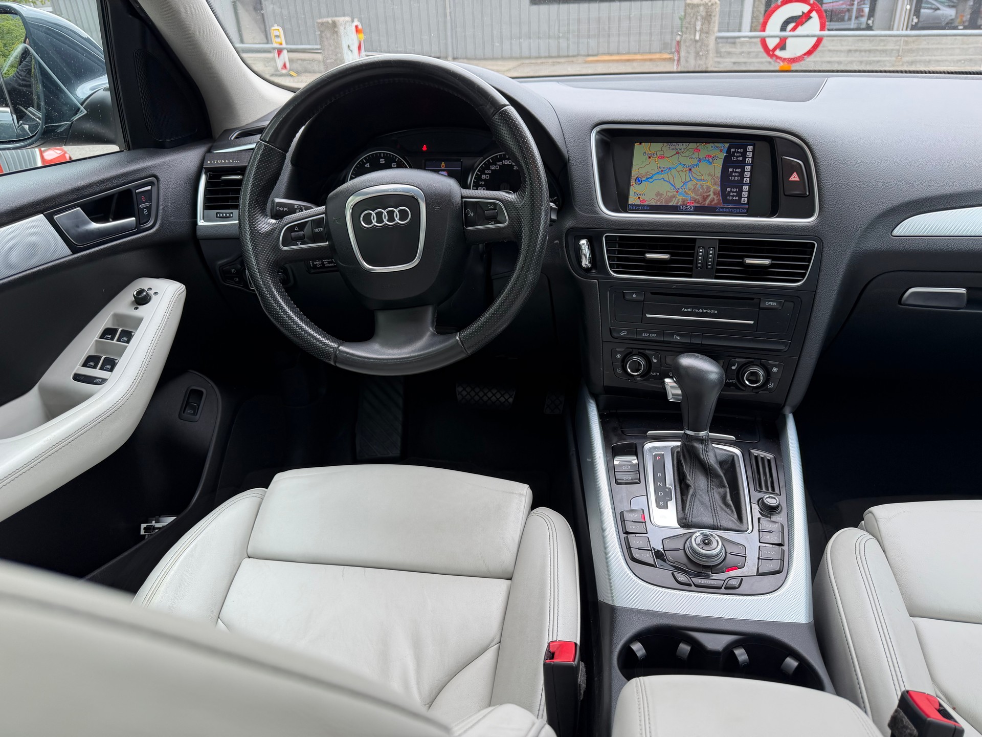 AUDI Q5 2.0 TFSI quattro S-tronic * Voll-Leder * Gr. Navi * Xenon * Klima-auto * PDC V&H * Tempomat * MFK 17.08.2026-image-3