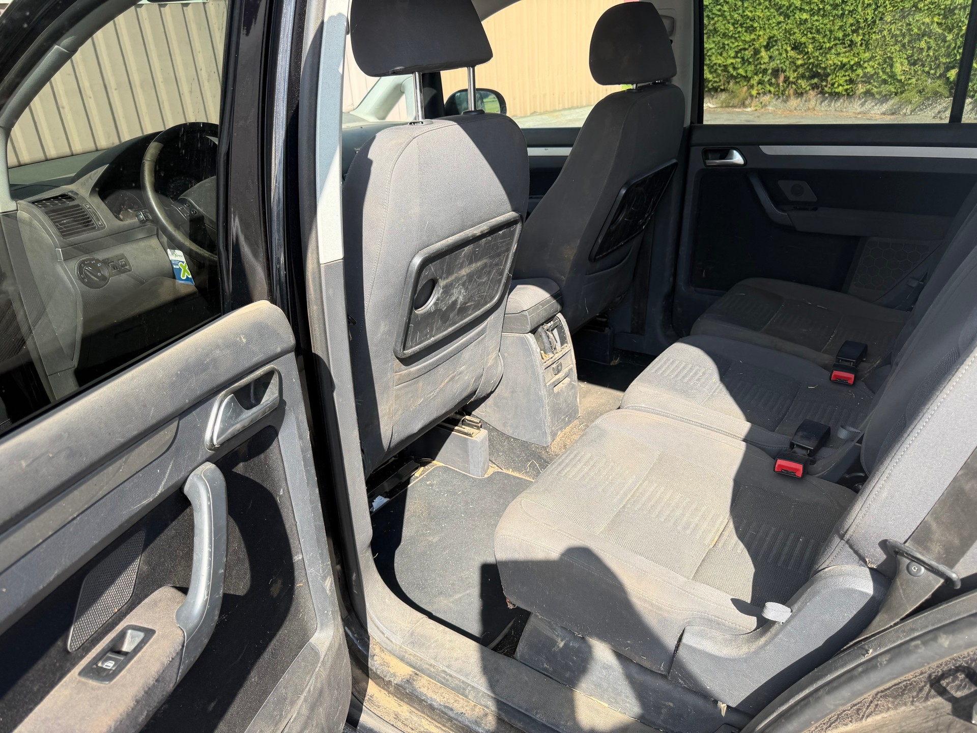 VW Touran 2.0 TDI Highline-image-11