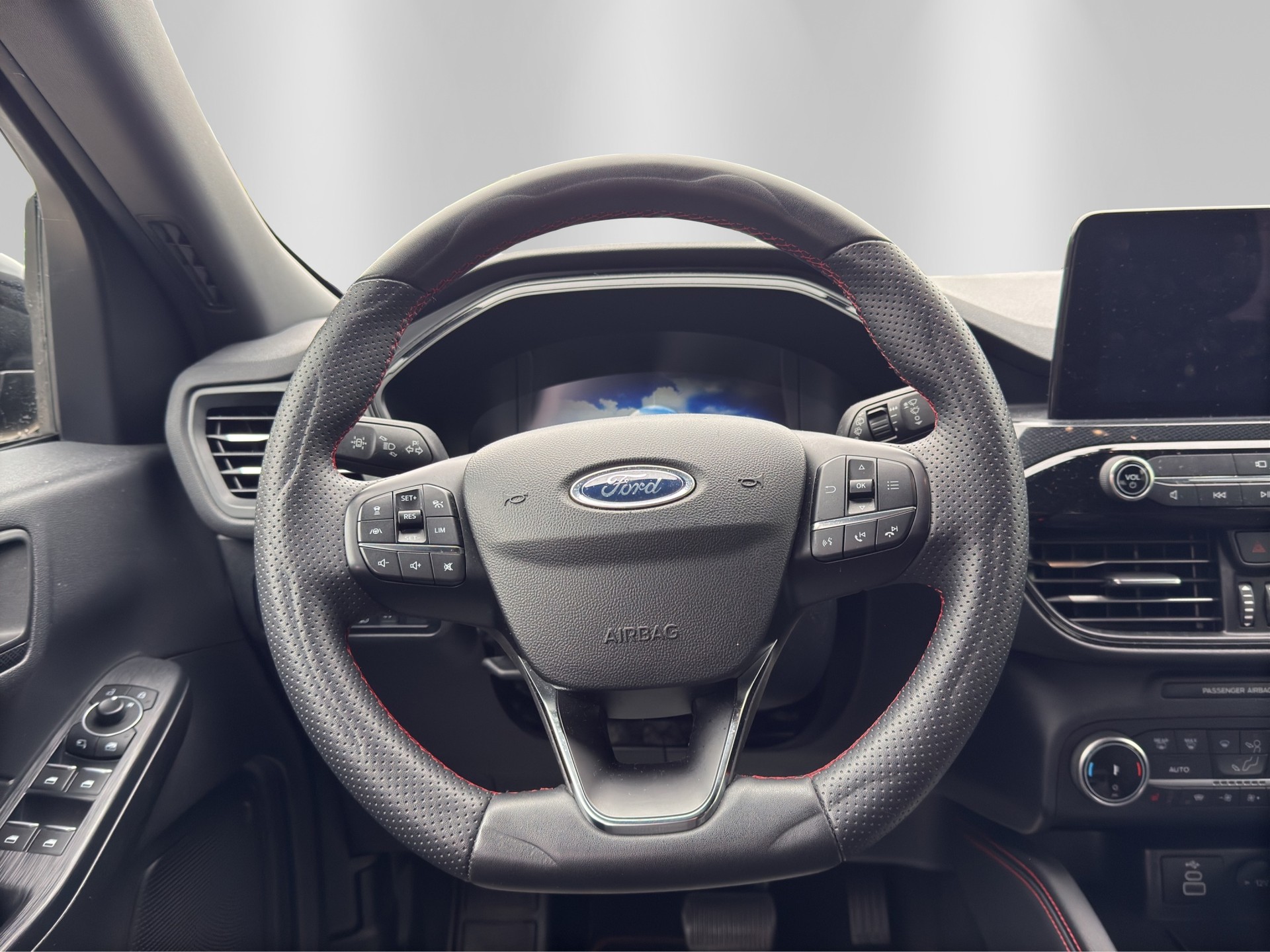 FORD Kuga 2.5 PHEV ST-Line 2WD-image-9
