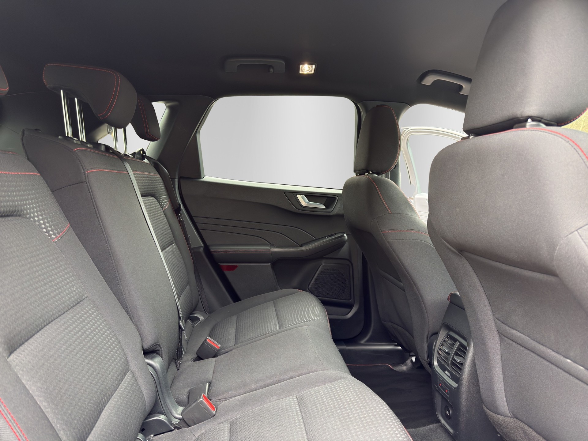 FORD Kuga 2.5 PHEV ST-Line 2WD-image-14