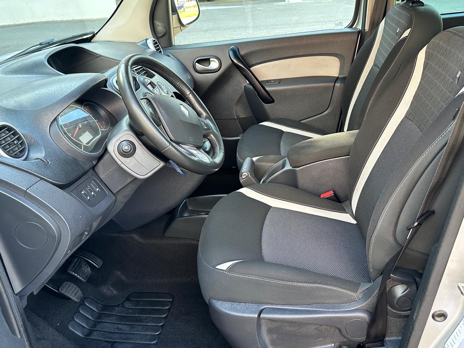 RENAULT Kangoo 1.2 16V Turbo Authentique-image-5
