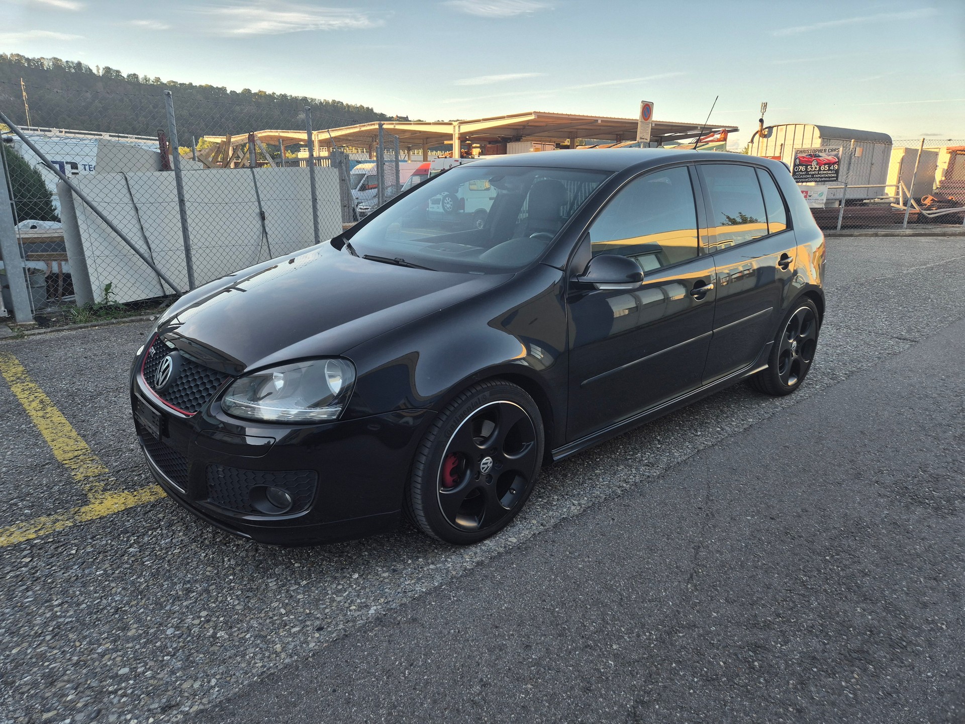 VW Golf 2.0 TFSI GTI Edition 30-image-7
