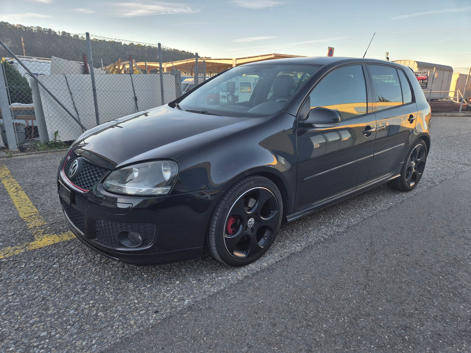 VW Golf 2.0 TFSI GTI Edition 30-image-6