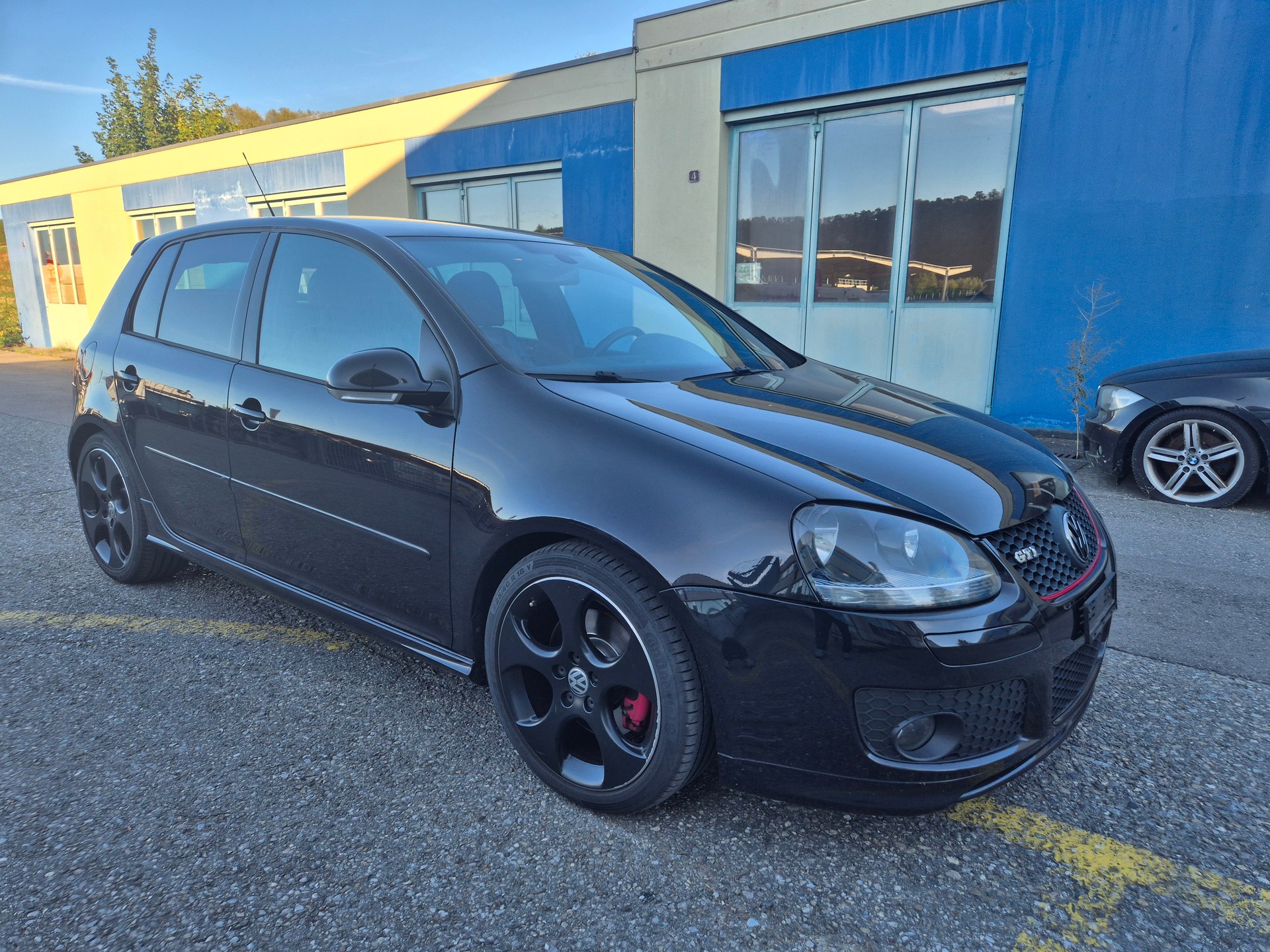 VW Golf 2.0 TFSI GTI Edition 30-image-4
