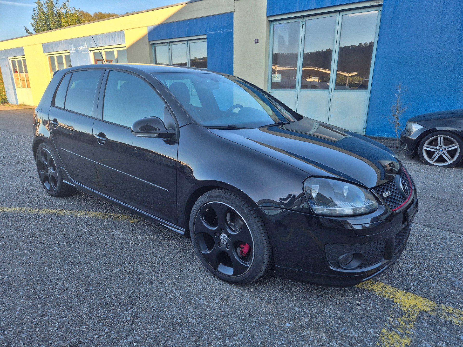 VW Golf 2.0 TFSI GTI Edition 30-image-14