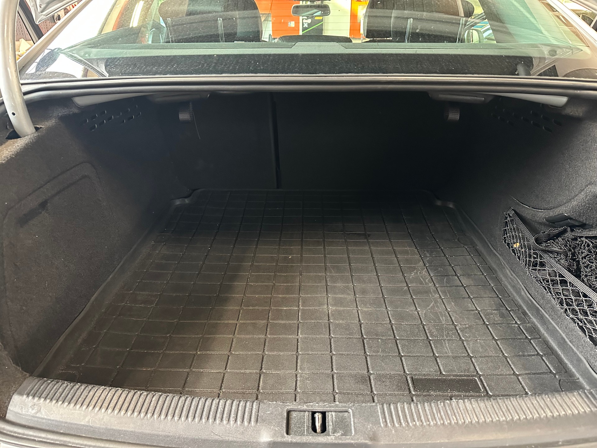 AUDI A4 Limousine 2.0 TFSI quattro S-tronic-image-14