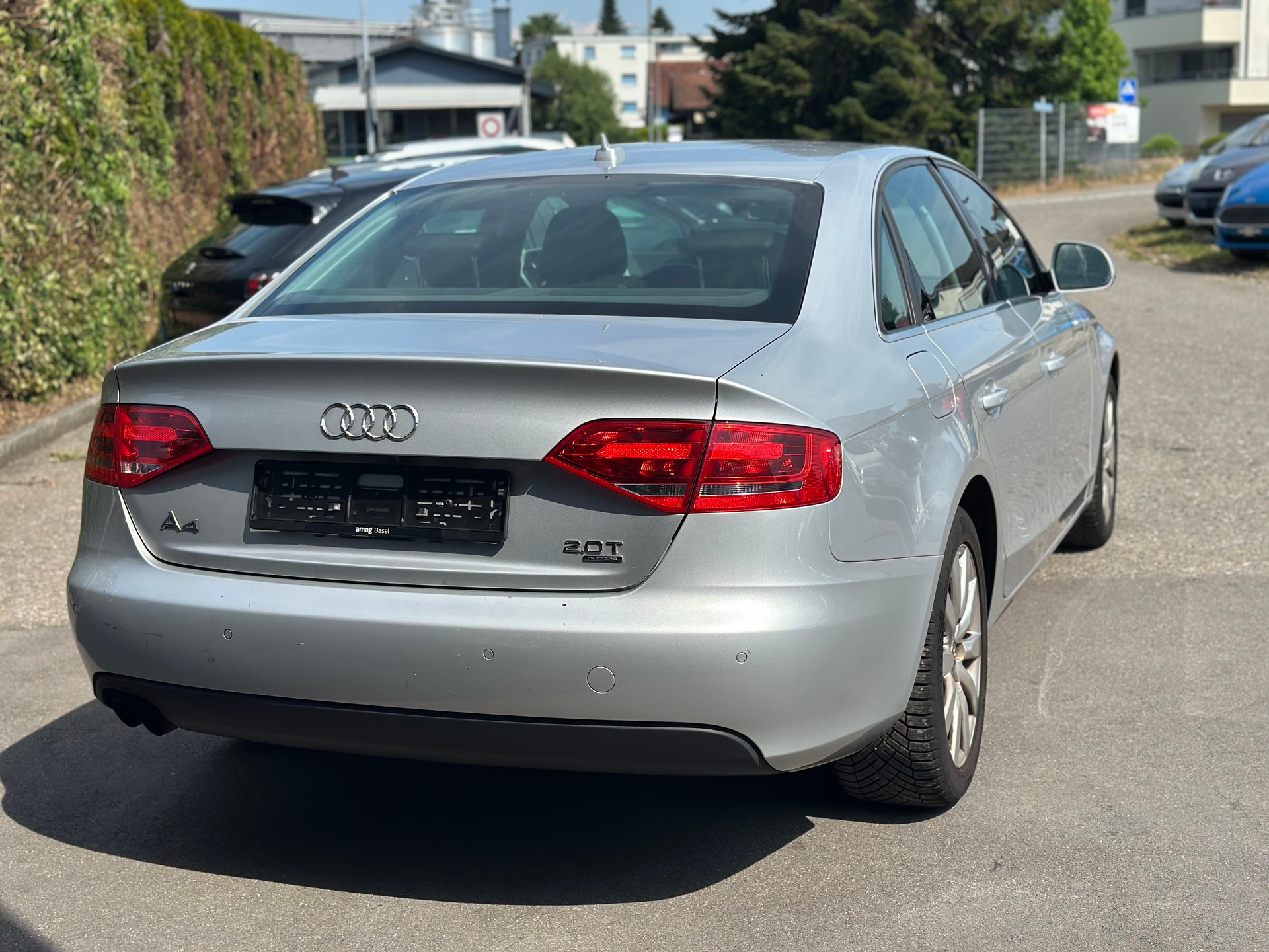 AUDI A4 Limousine 2.0 TFSI quattro S-tronic-image-3