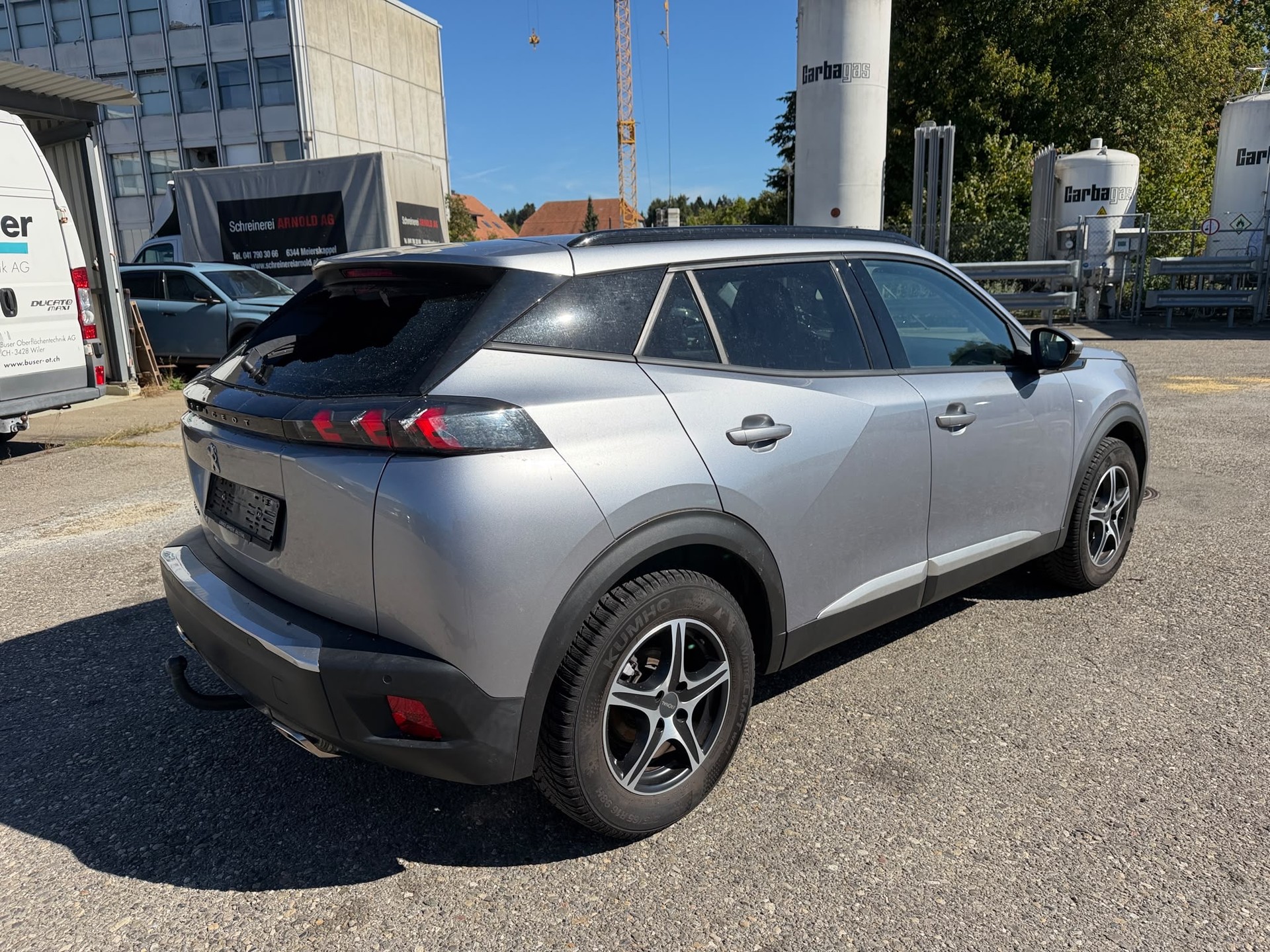 PEUGEOT 2008 1.2 PureTech Allure EAT8-image-6