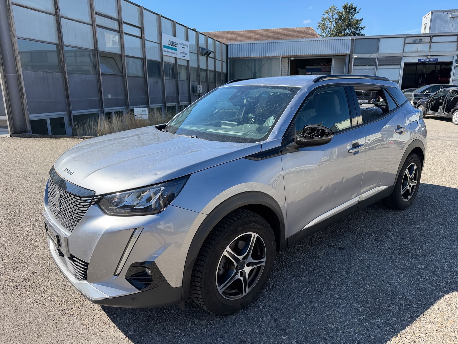 PEUGEOT 2008 1.2 PureTech Allure EAT8-image-1