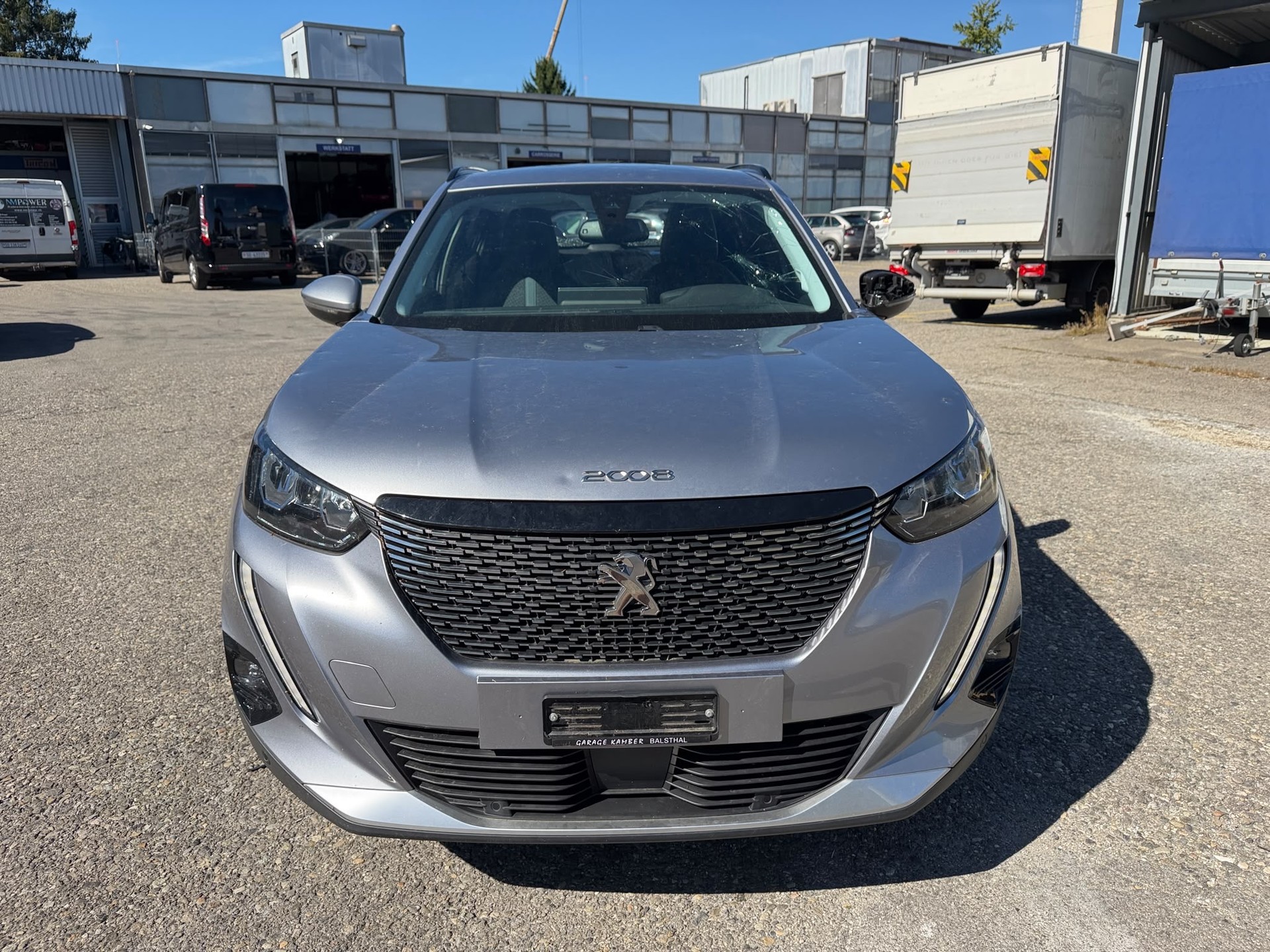 PEUGEOT 2008 1.2 PureTech Allure EAT8-image-2