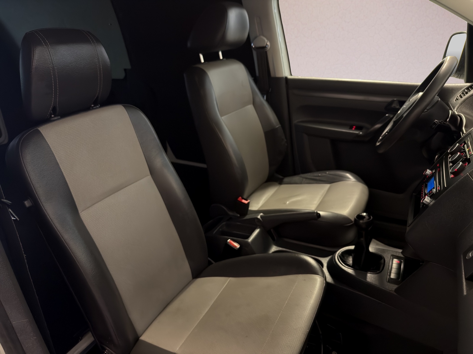 VW VW Caddy Maxi 2.0 EcoFuel-image-10