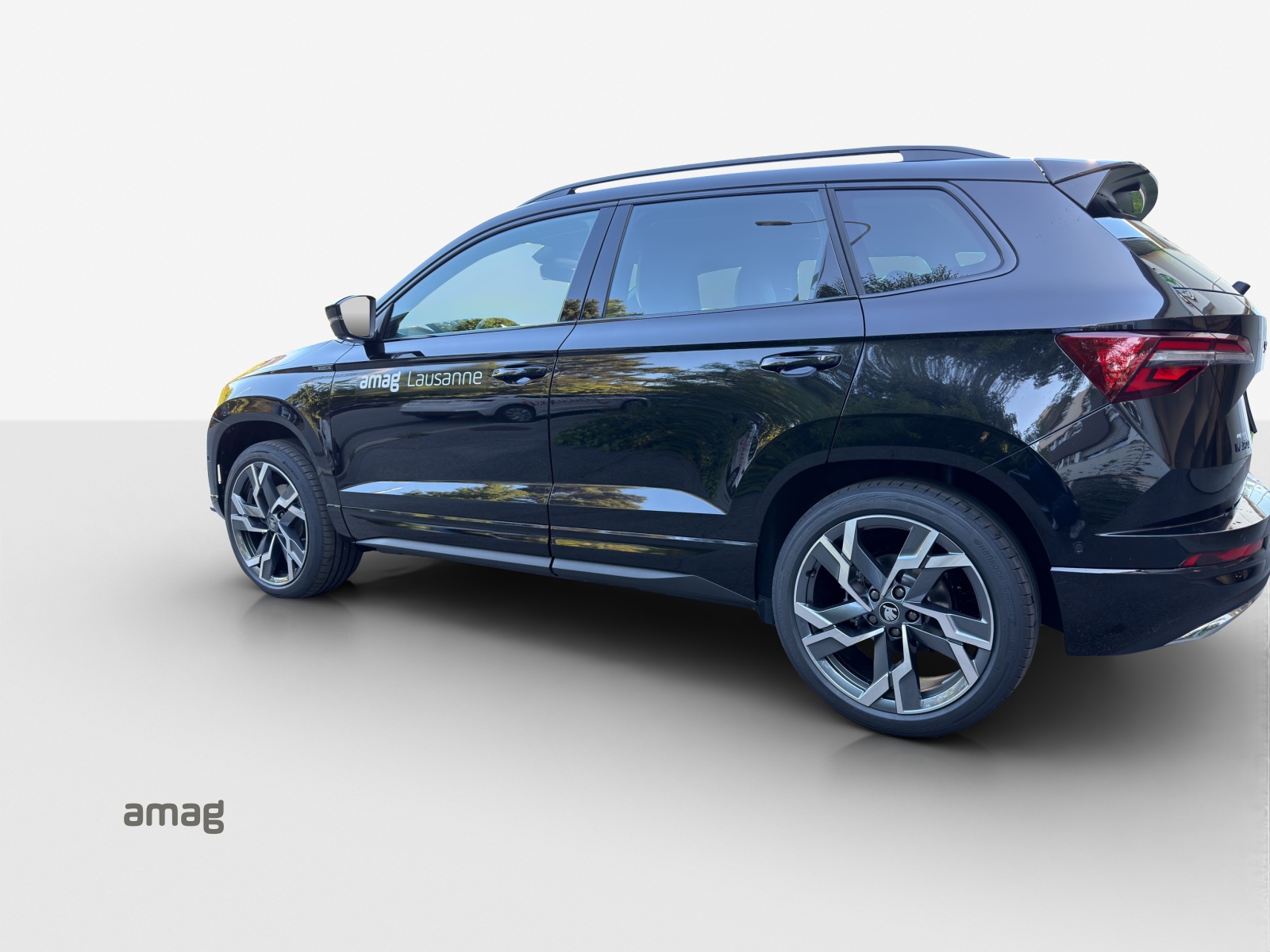 SKODA Karoq 2.0 TSI SportLine 4x4 DSG-image-2