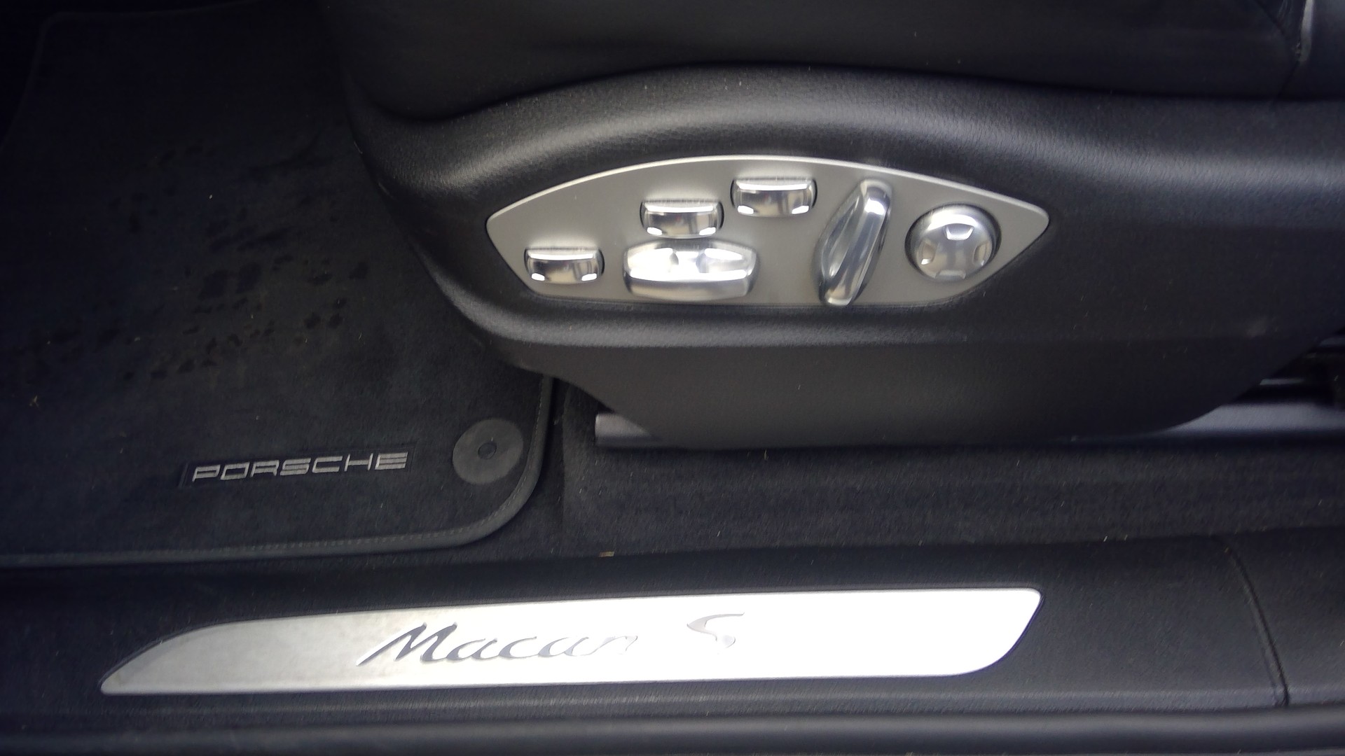 PORSCHE Macan S PDK-image-14