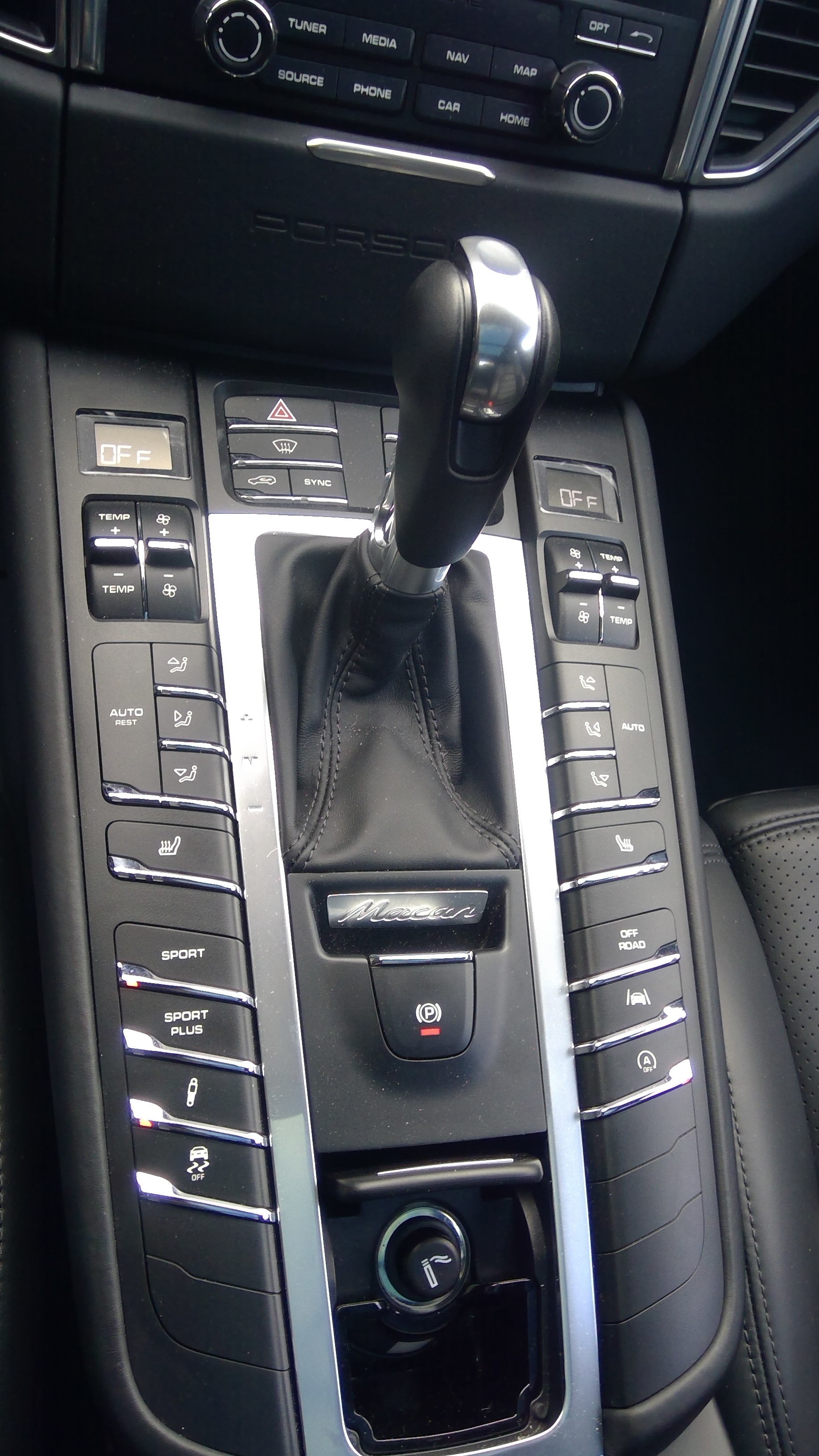 PORSCHE Macan S PDK-image-11