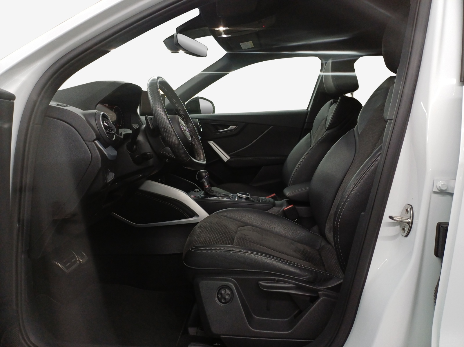AUDI SQ2 TFSI quattro S-tronic-image-7