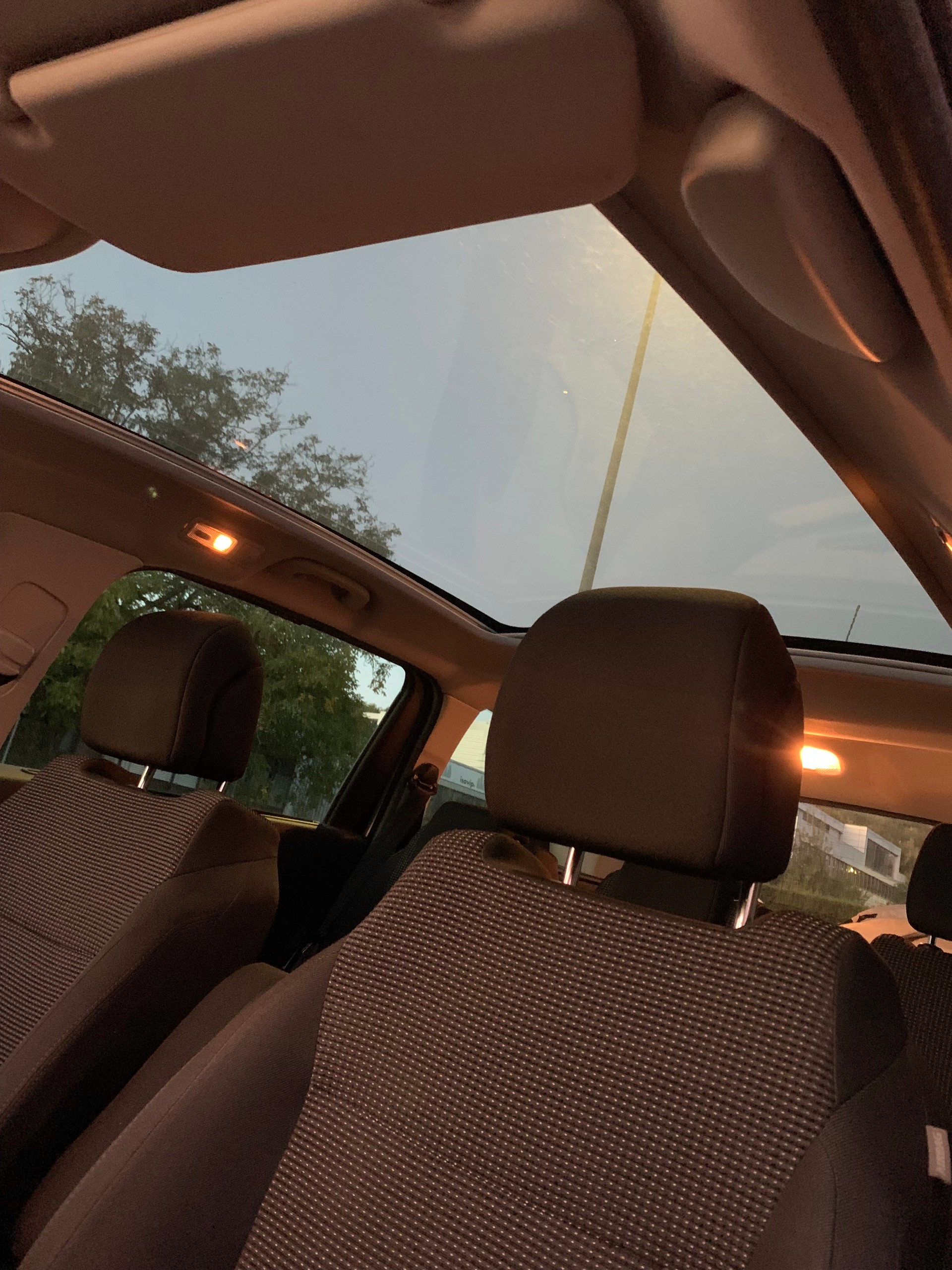 PEUGEOT 5008 2.0 HDI Business-image-9