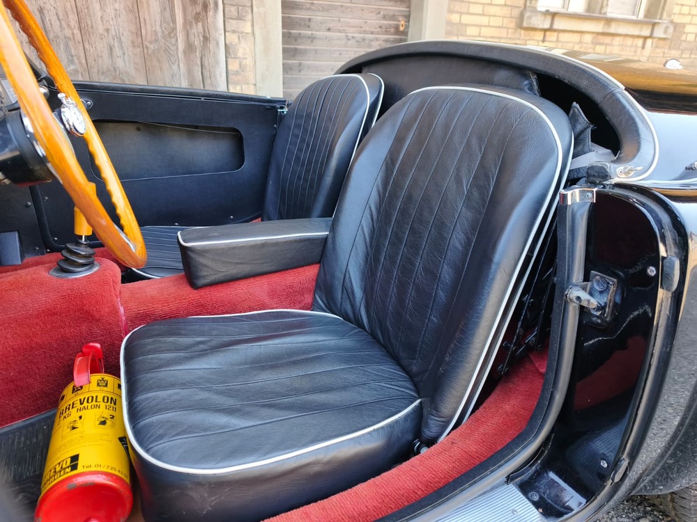 MG MGA 1600-image-4