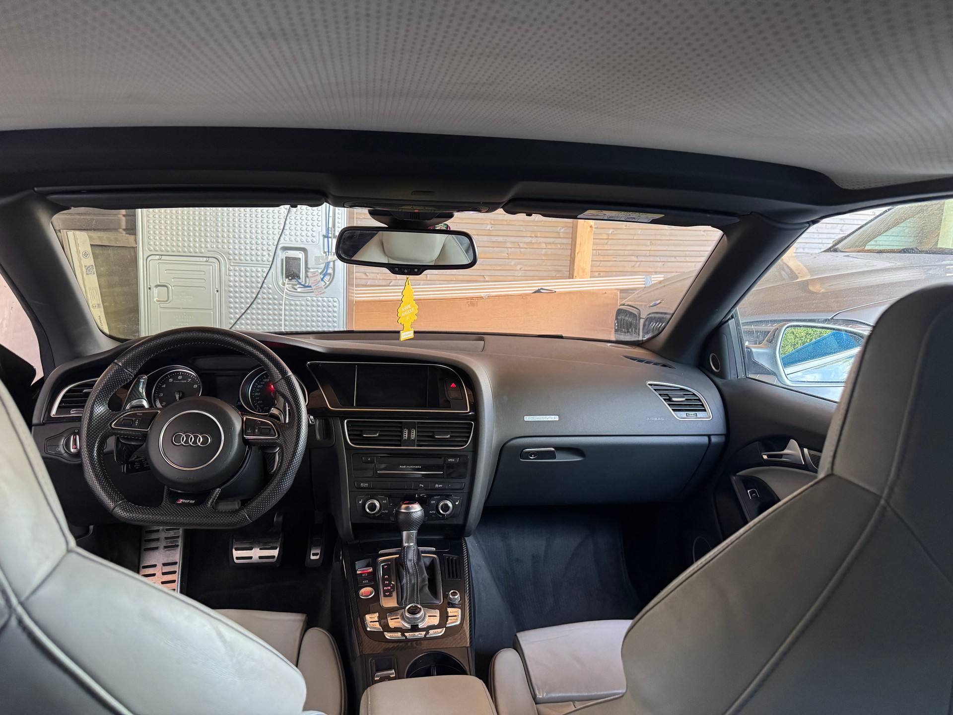AUDI RS5 4.2 V8 FSI quattro S-Tronic-image-3