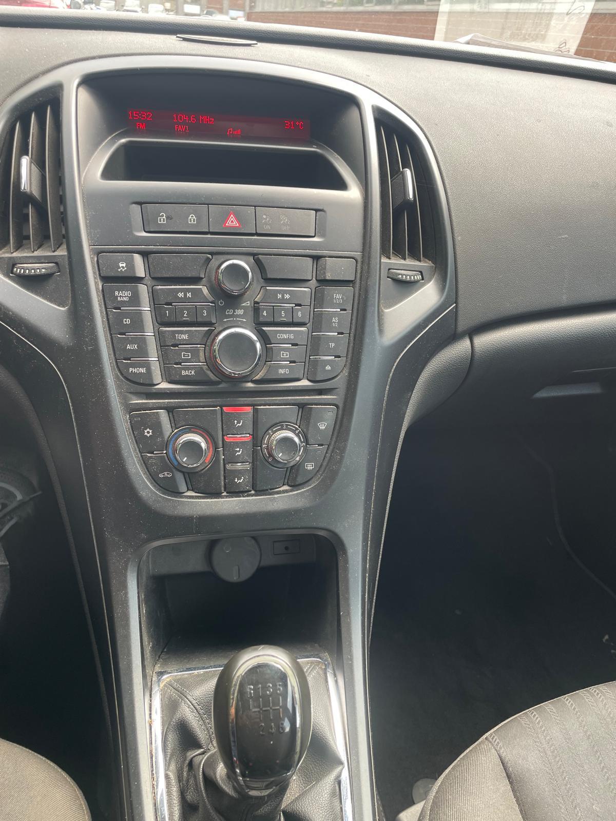 OPEL Astra SportsTourer 1.7 CDTi Enjoy-image-10