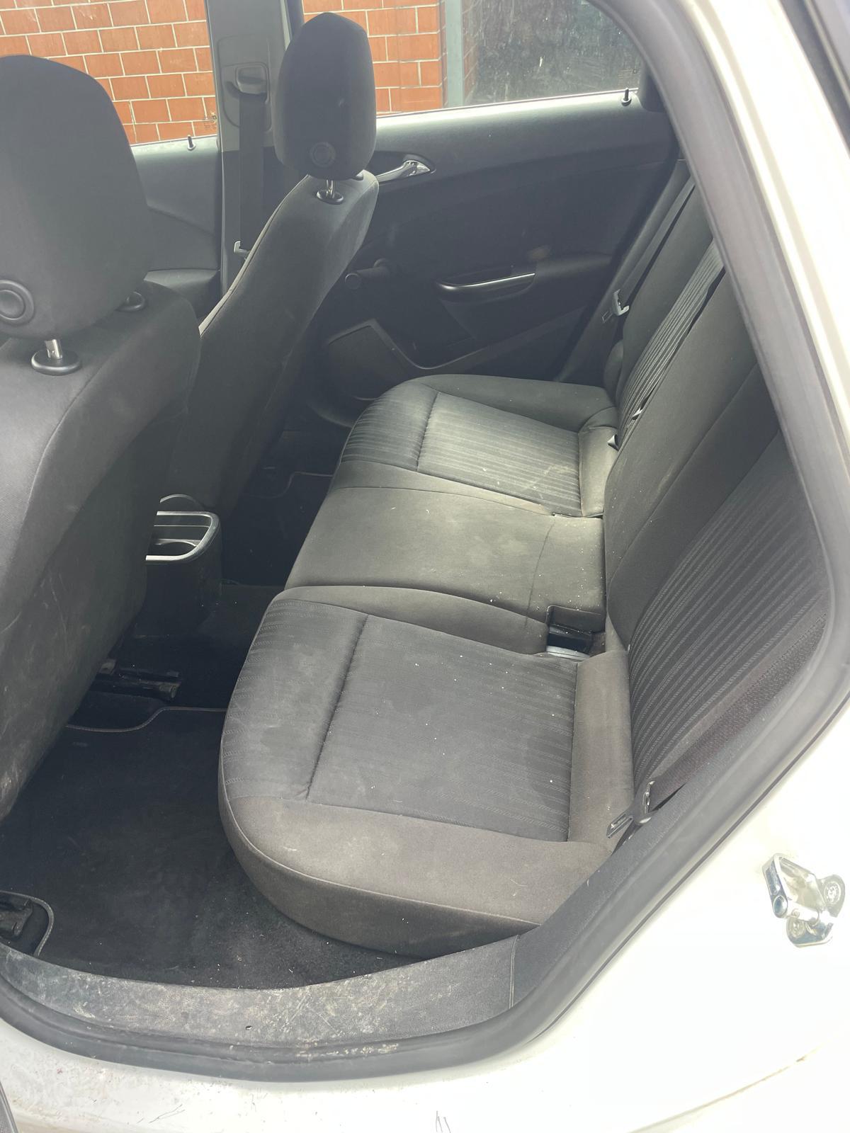 OPEL Astra SportsTourer 1.7 CDTi Enjoy-image-8