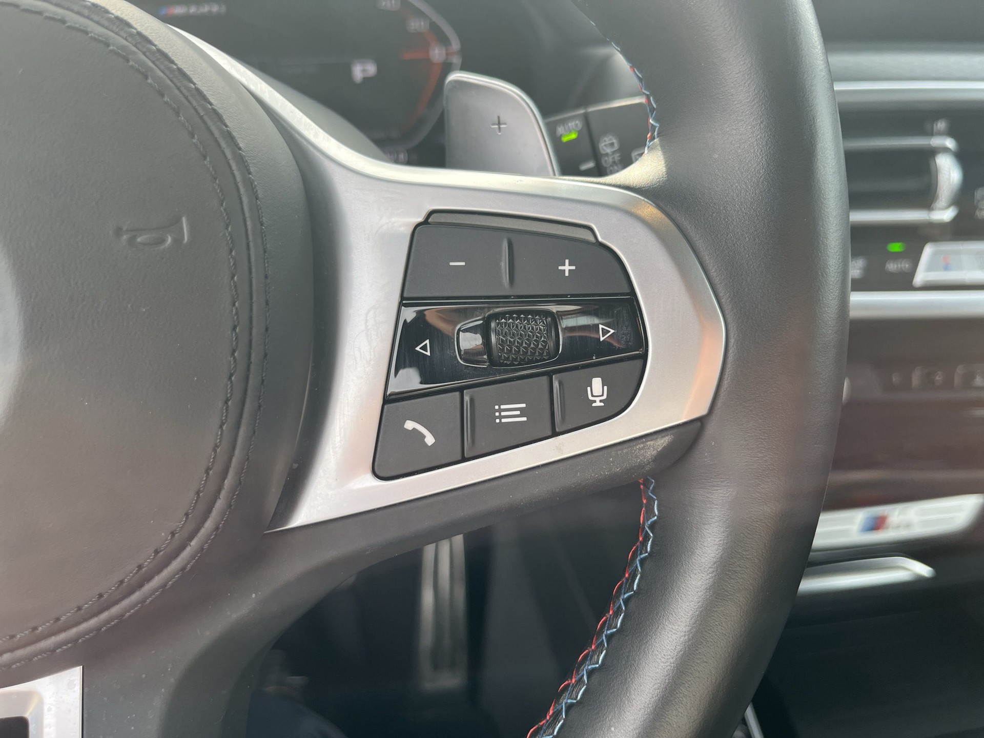BMW X3 M40i-image-15