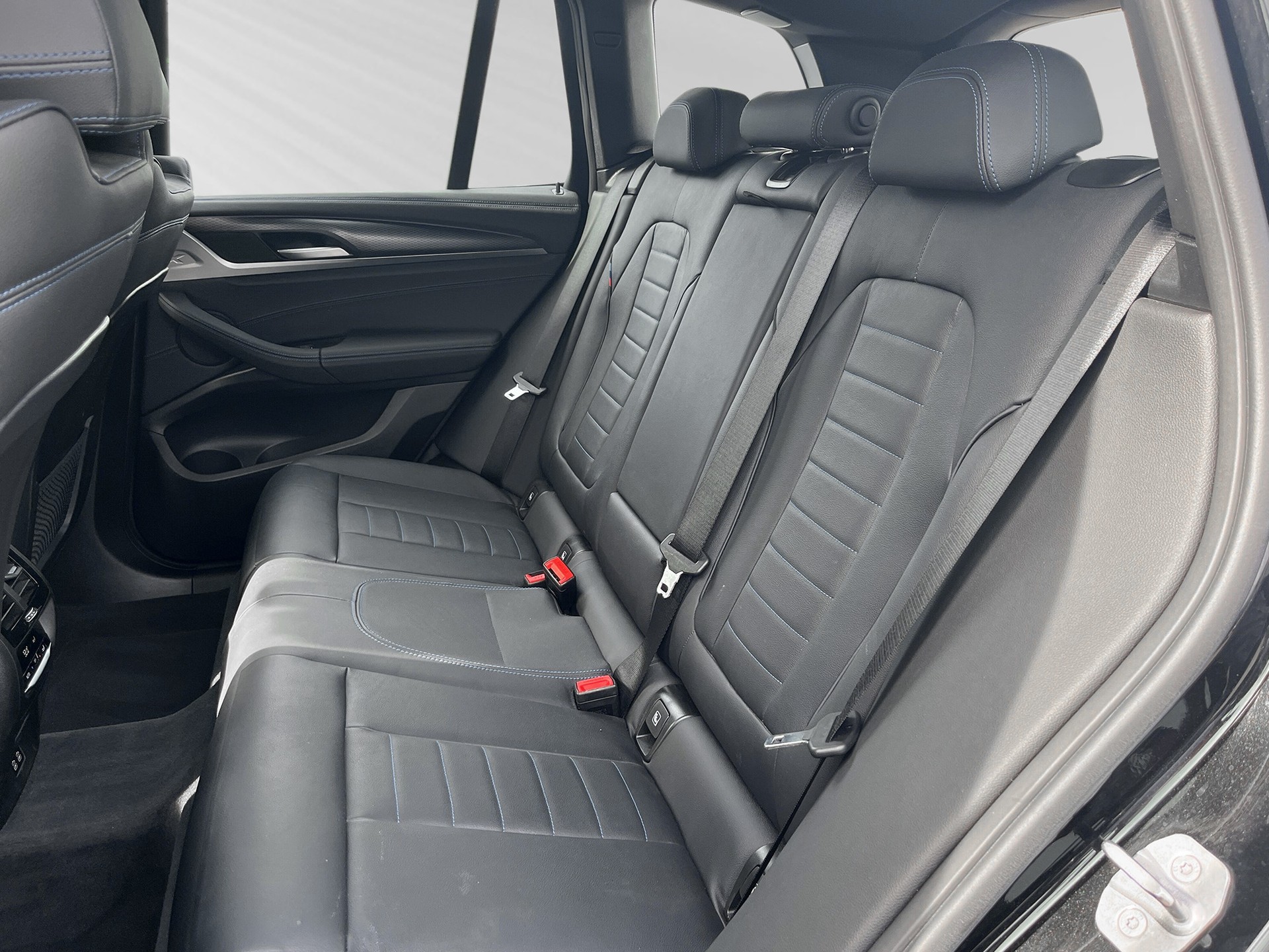 BMW X3 M40i-image-6