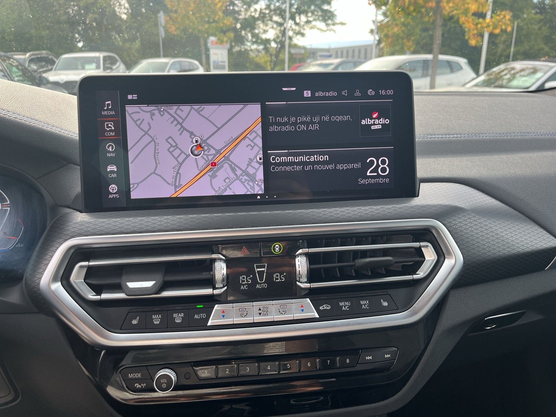 BMW X3 M40i-image-10