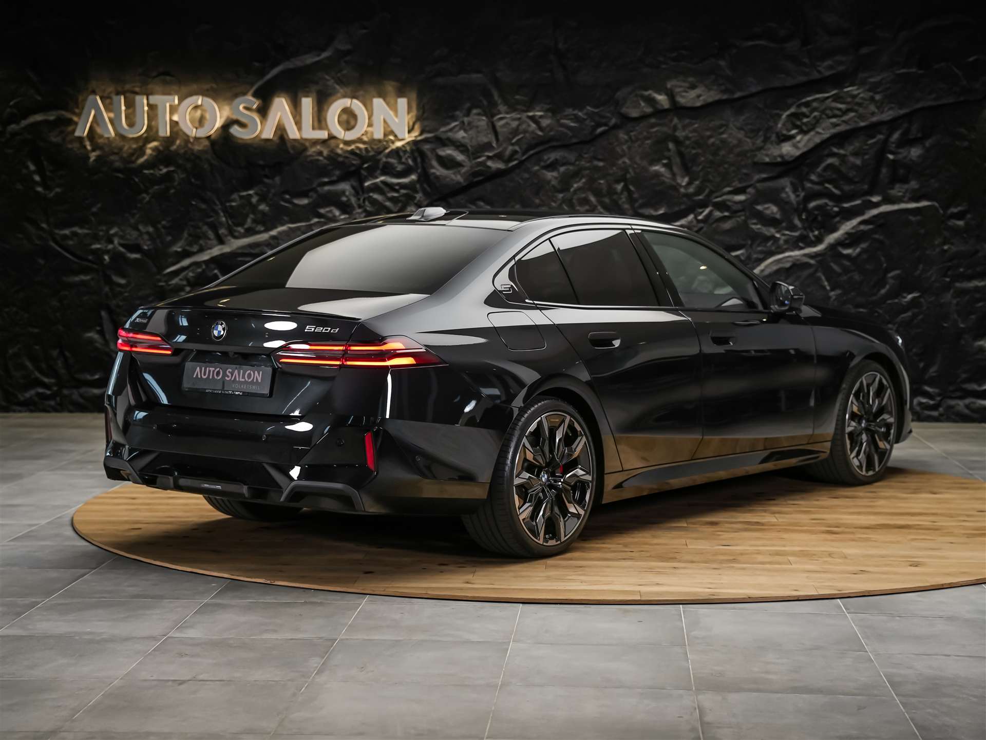 BMW 520d xDrive M Sport Pro Steptronic *Werksgarantie*Iconic Glow*Panorama*Head Up*-image-5