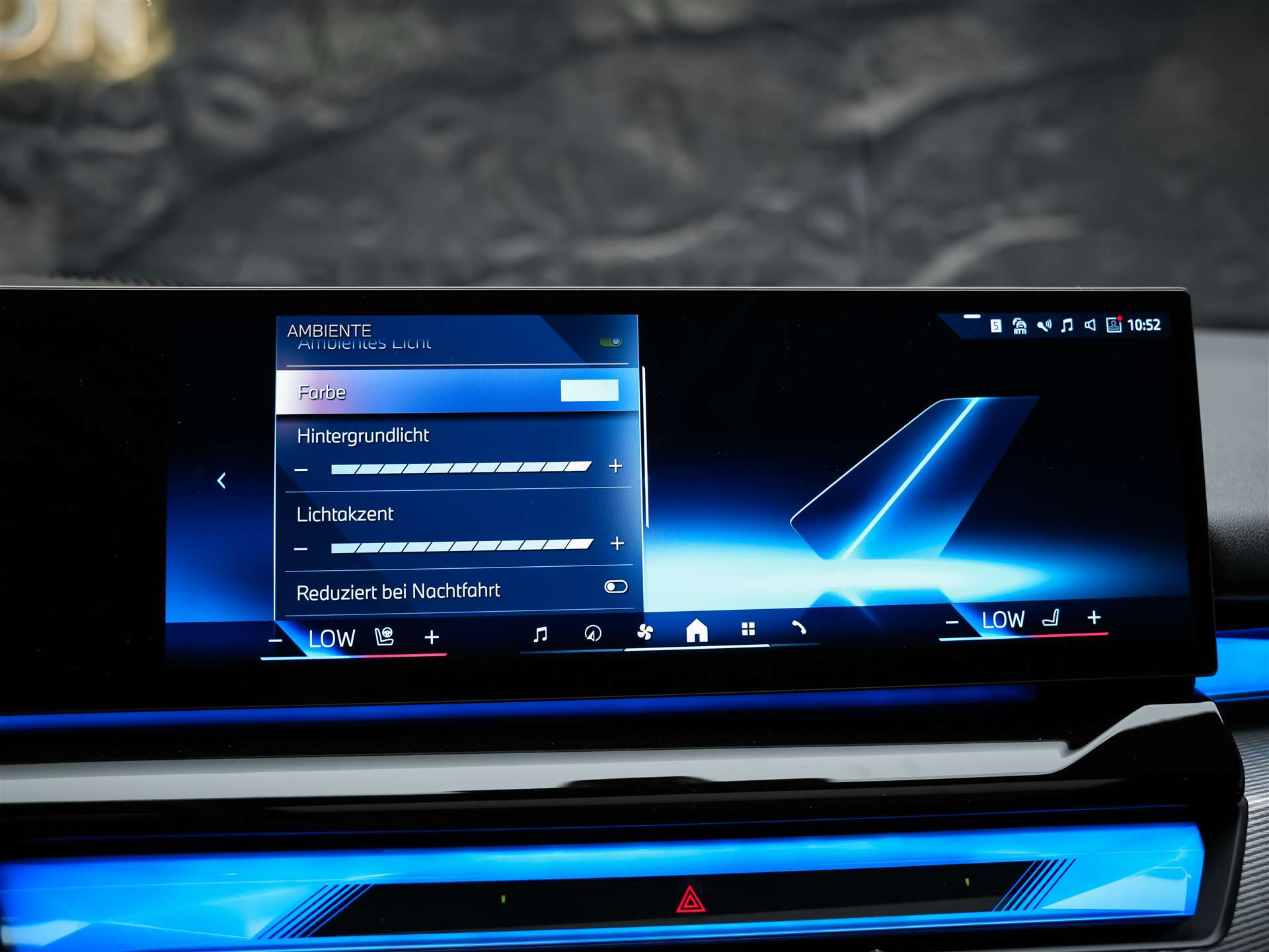 BMW 520d xDrive M Sport Pro Steptronic *Werksgarantie*Iconic Glow*Panorama*Head Up*-image-35