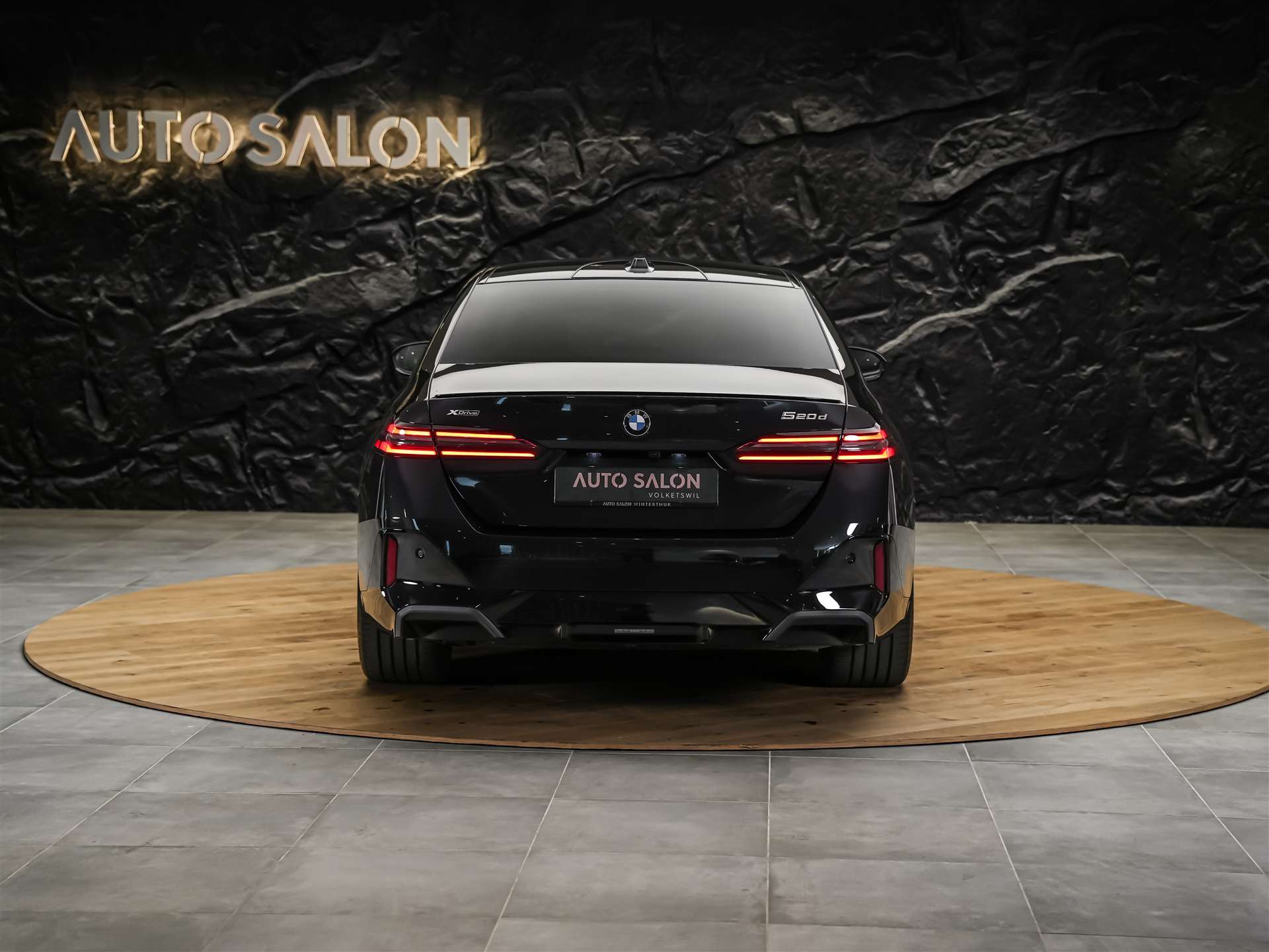 BMW 520d xDrive M Sport Pro Steptronic *Werksgarantie*Iconic Glow*Panorama*Head Up*-image-4