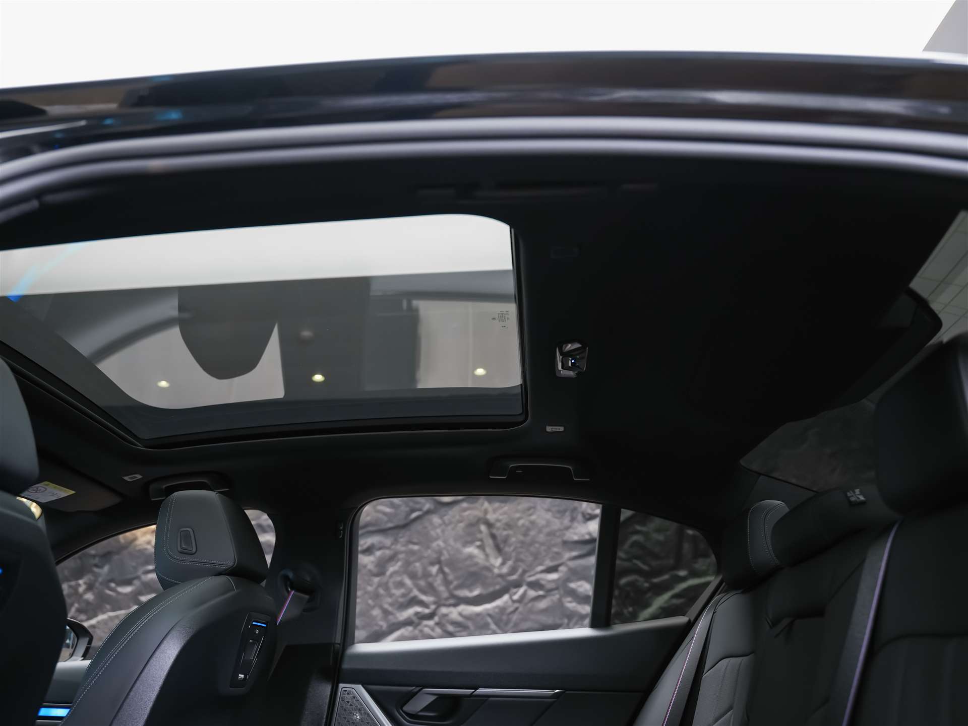 BMW 520d xDrive M Sport Pro Steptronic *Werksgarantie*Iconic Glow*Panorama*Head Up*-image-13