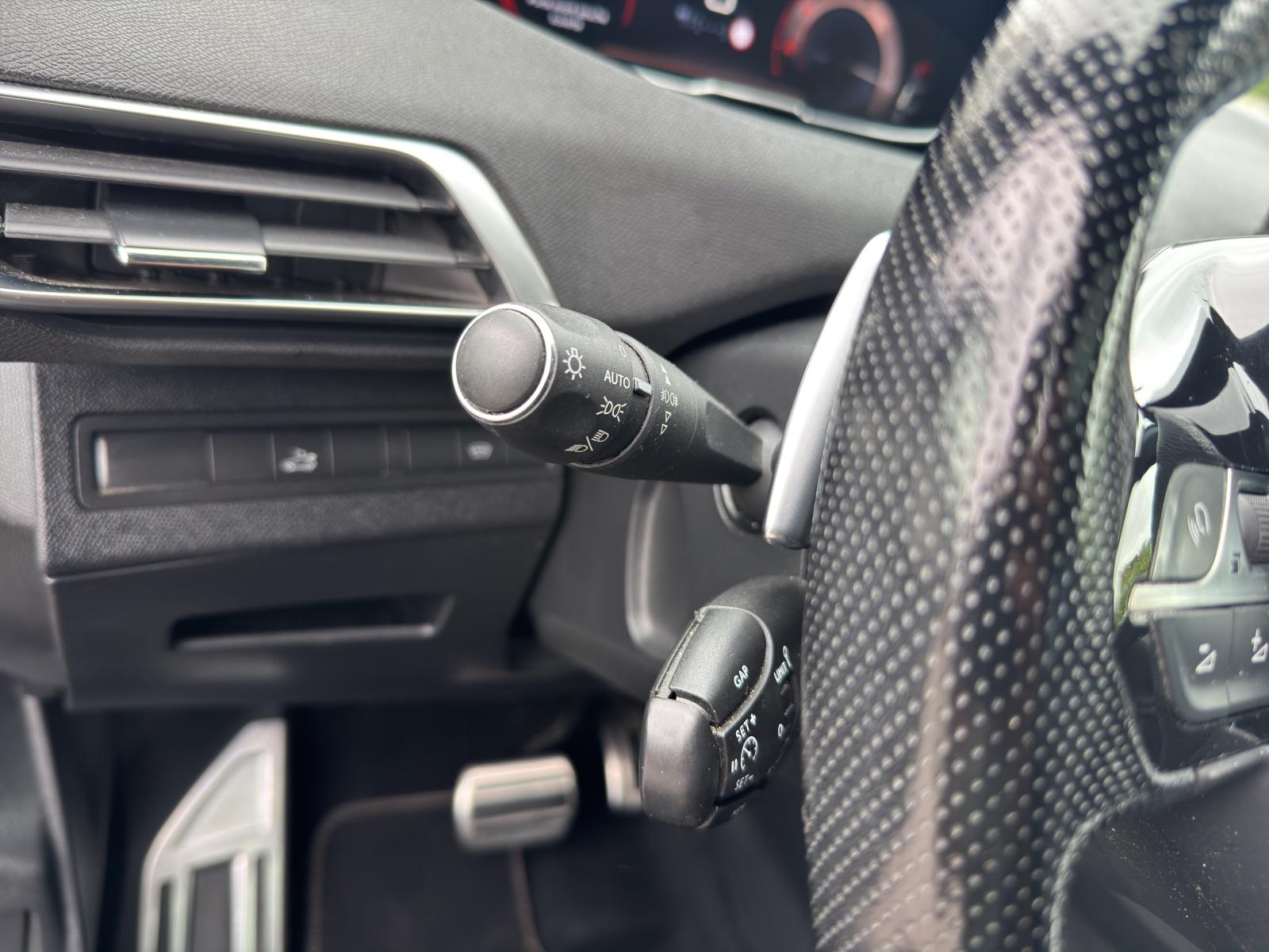 PEUGEOT 5008 2.0 BlueHDi 180 GT-image-18