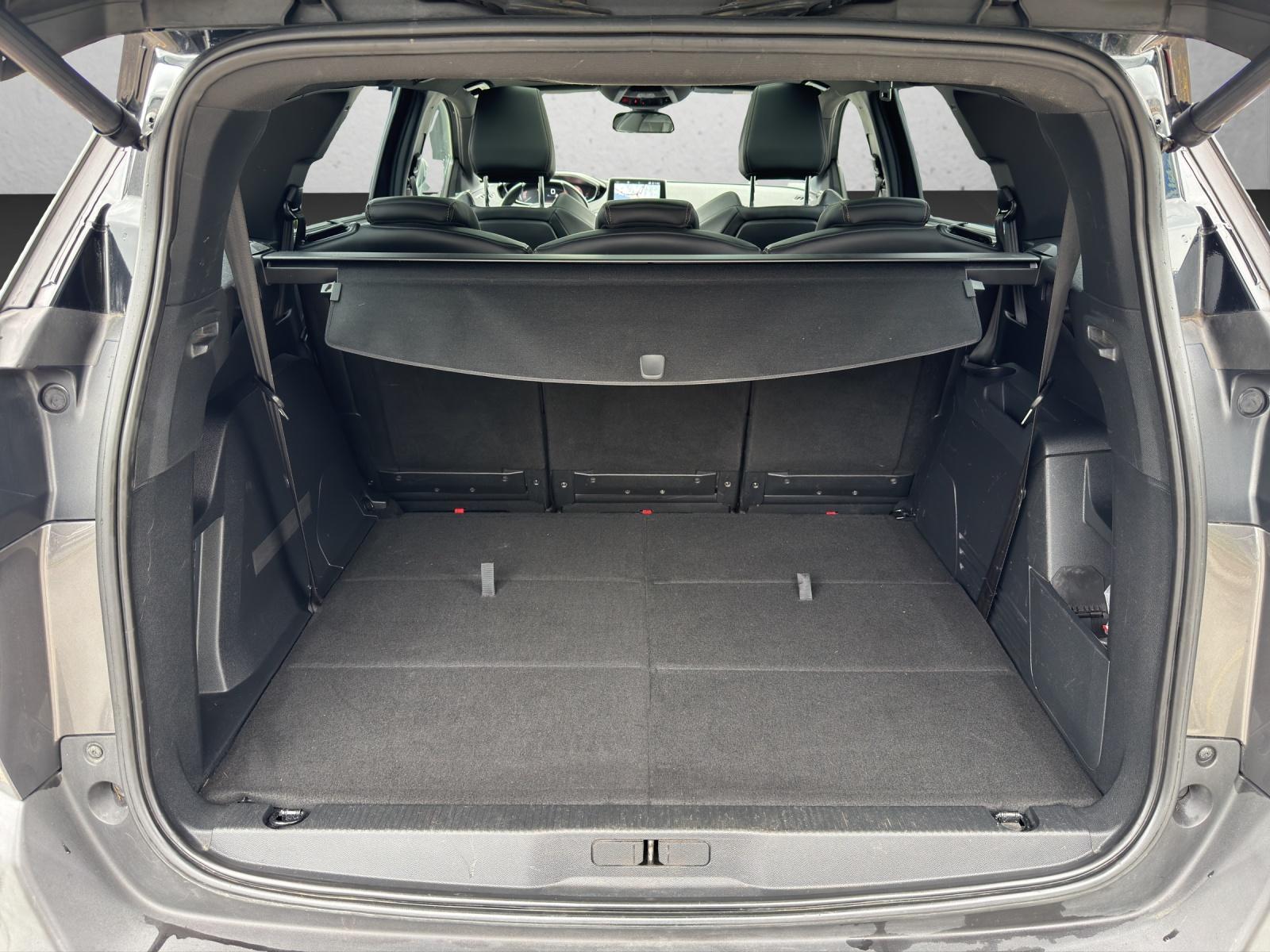 PEUGEOT 5008 2.0 BlueHDi 180 GT-image-22
