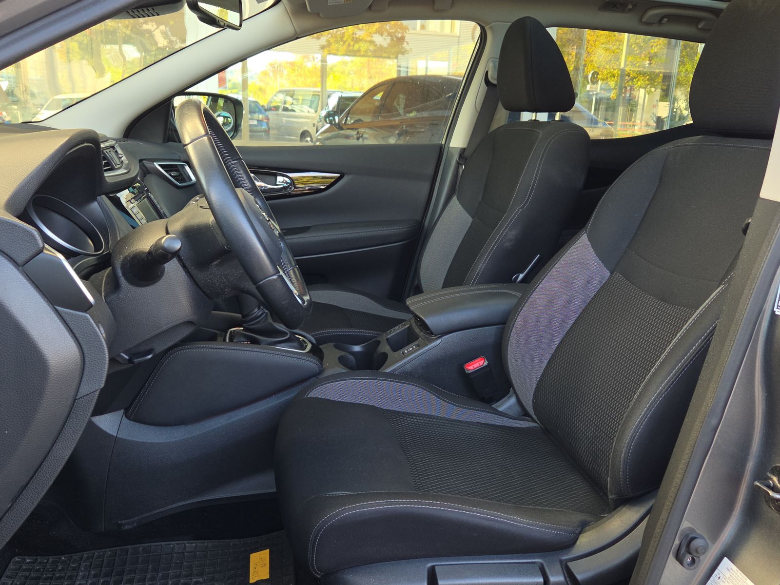 NISSAN Qashqai 1.3 DIG-T acenta DCT-image-5