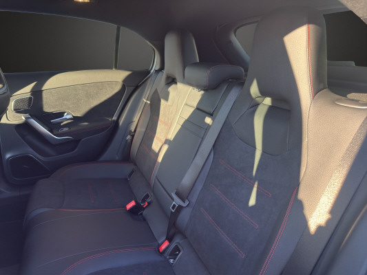 MERCEDES-BENZ A AMG 35 4Matic 8G-DCT-image-9